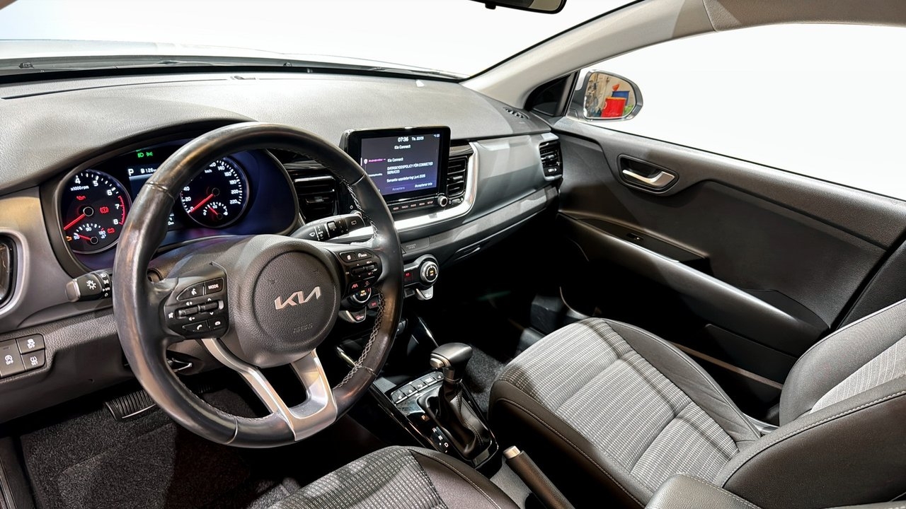 Kia Stonic T-GDi Advance/Drag 2023, kuva 7/10