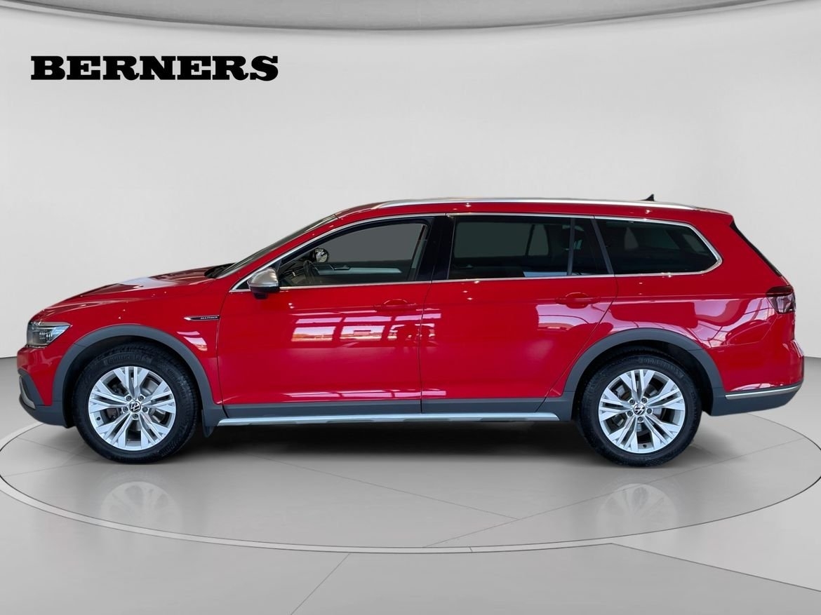 Volkswagen Passat 2021, bild 2/10