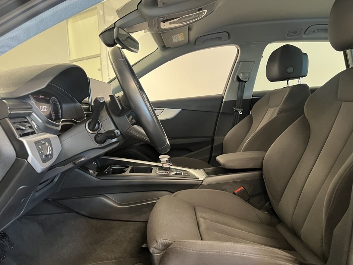 Audi A4 190hk 2.0 TDI quattro S Tronic 2020, bild 6/9