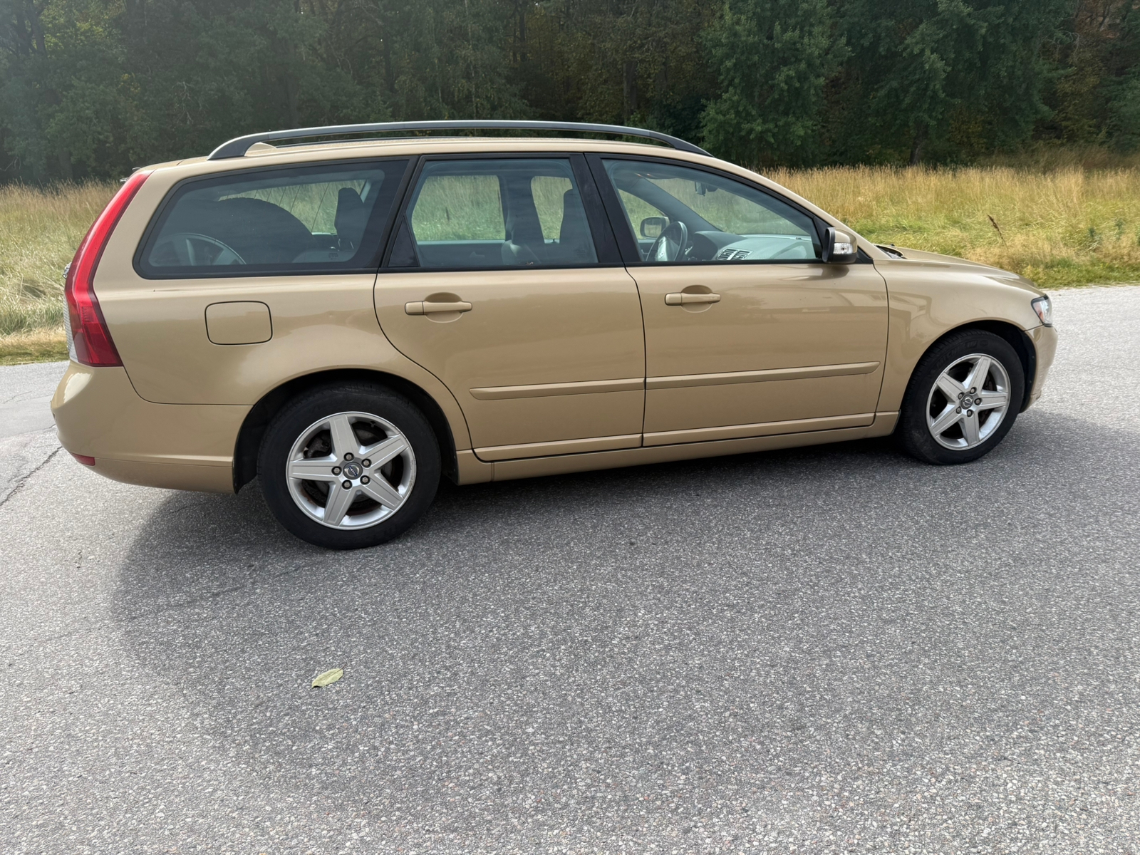 Volvo V50 2.0D Manuell 2008, bild 2/8