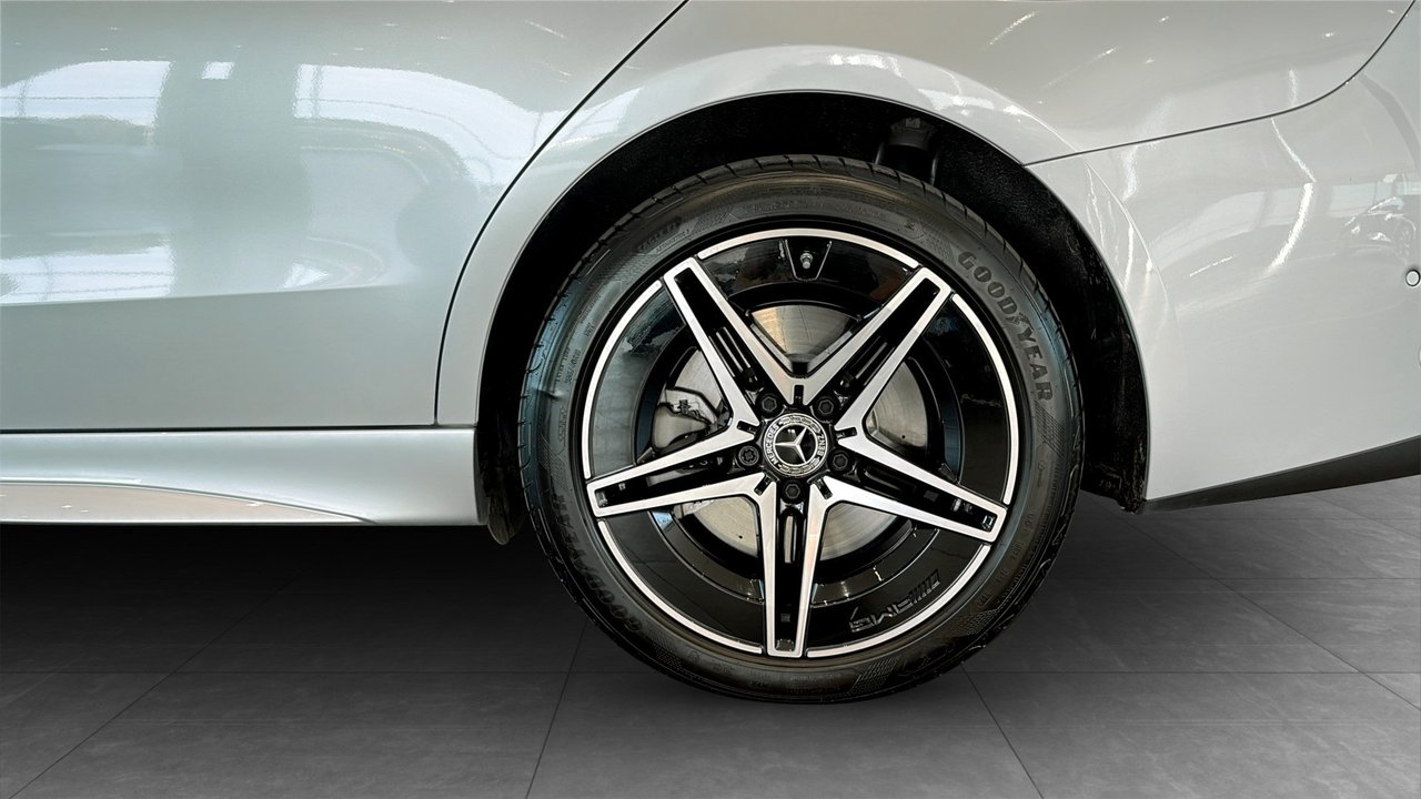 Mercedes-Benz 300 C 2025, kuva 6/19