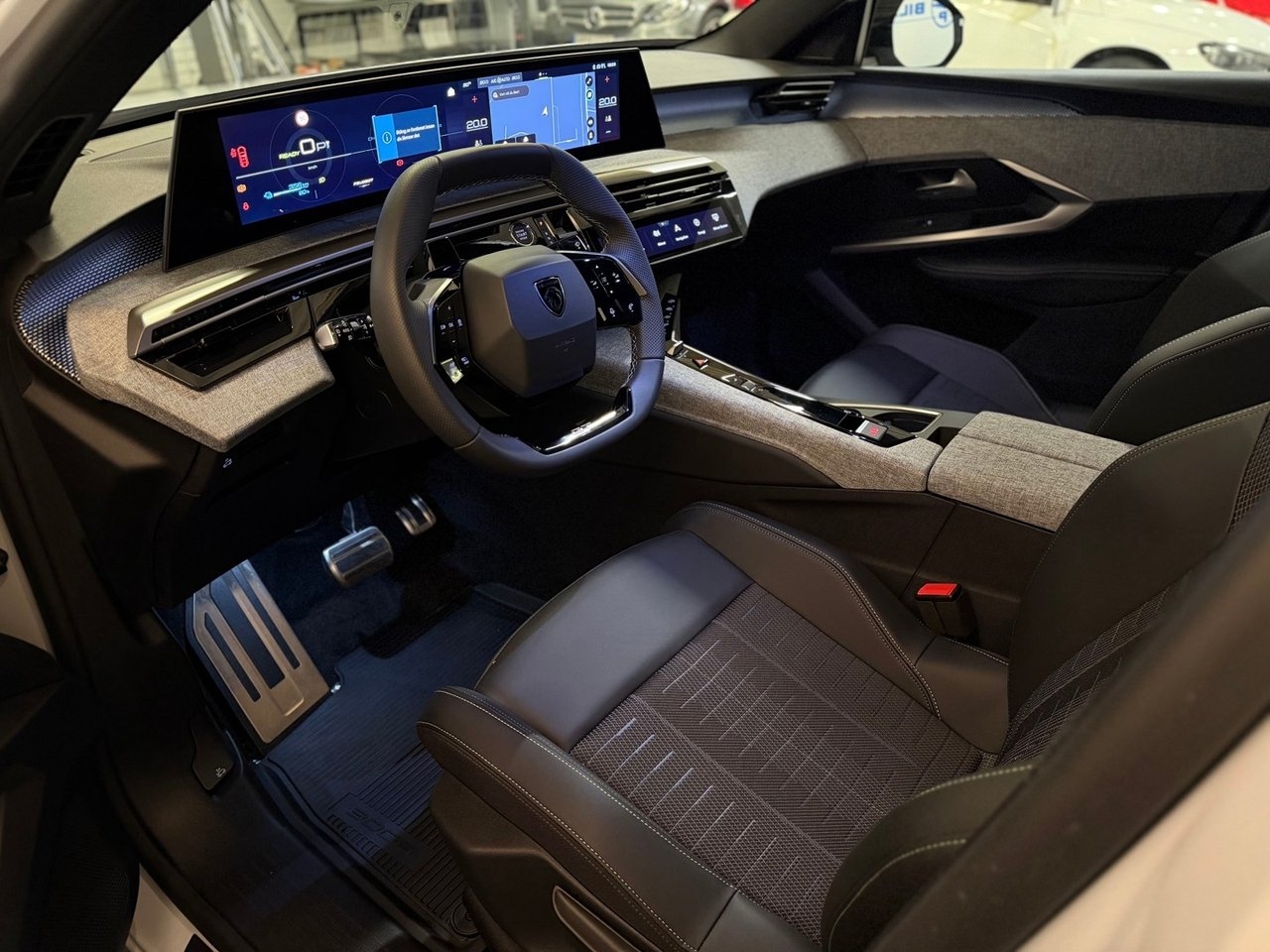 Peugeot e-3008 GT 2026, bild 7/10