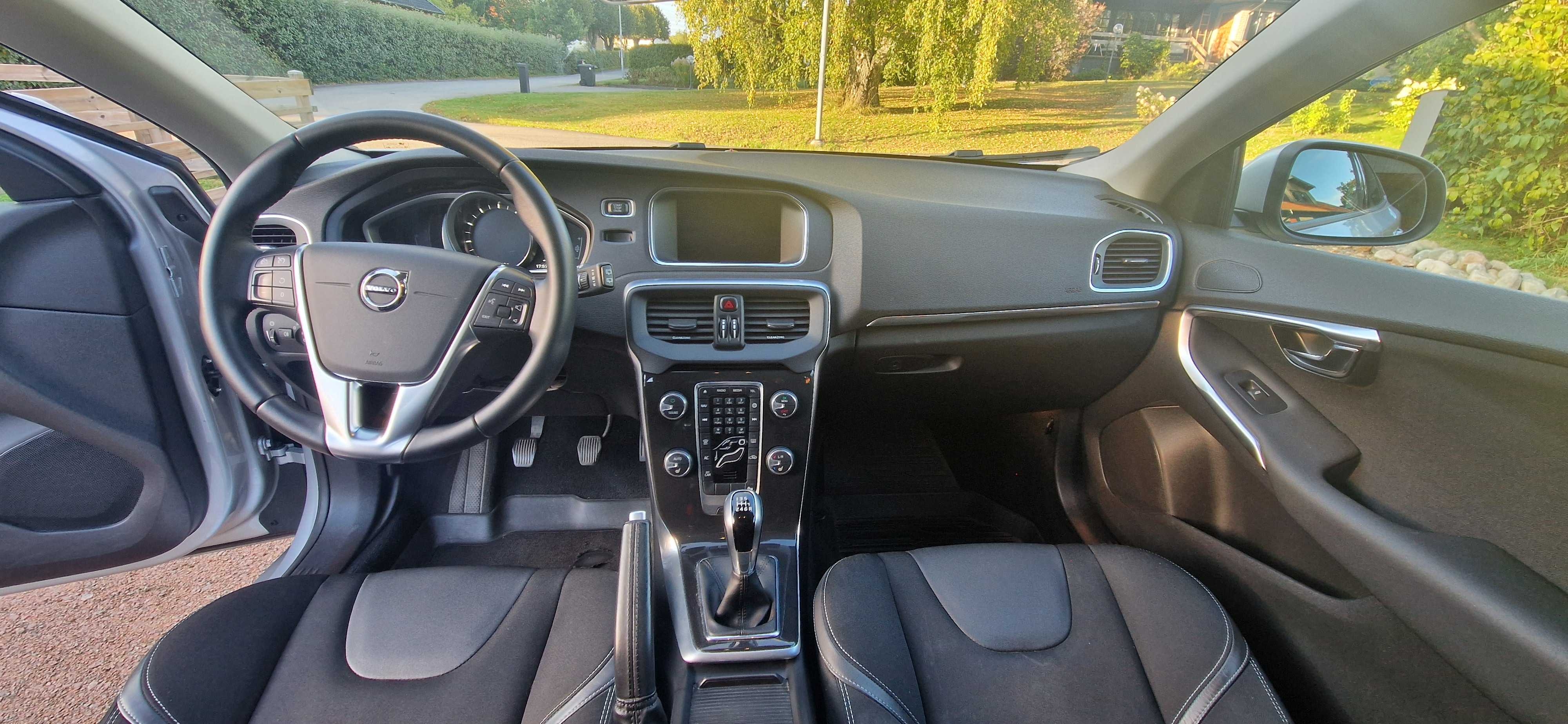 Volvo V40 T3 Manuell 2018, photo 5/6