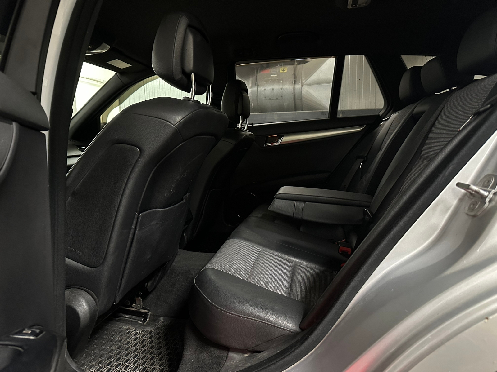 Mercedes-Benz C 2010, bild 7/10