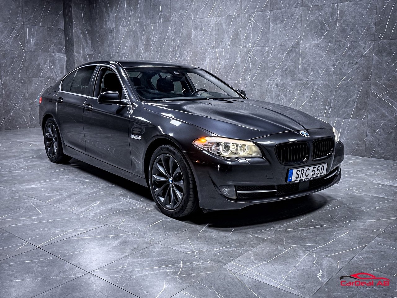 BMW 535 d xDrive Sedan Innovation 2012, bild 2/10