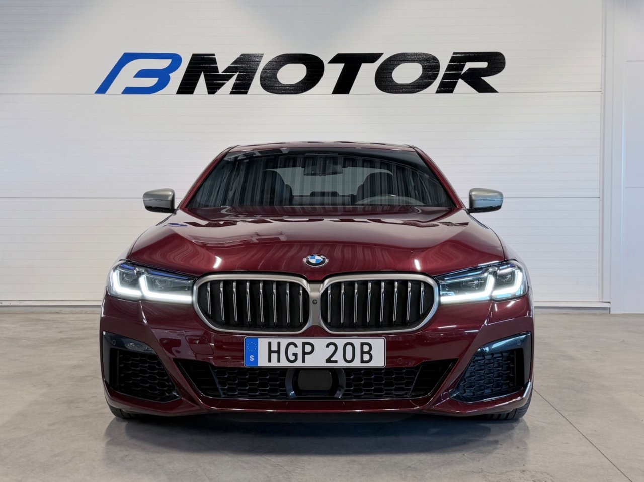 BMW M550i 2021, bild 2/10