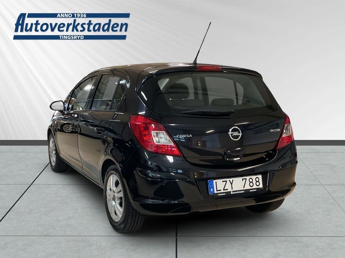 Opel Corsa 5d 1,2 85hk 2012, photo 2/8