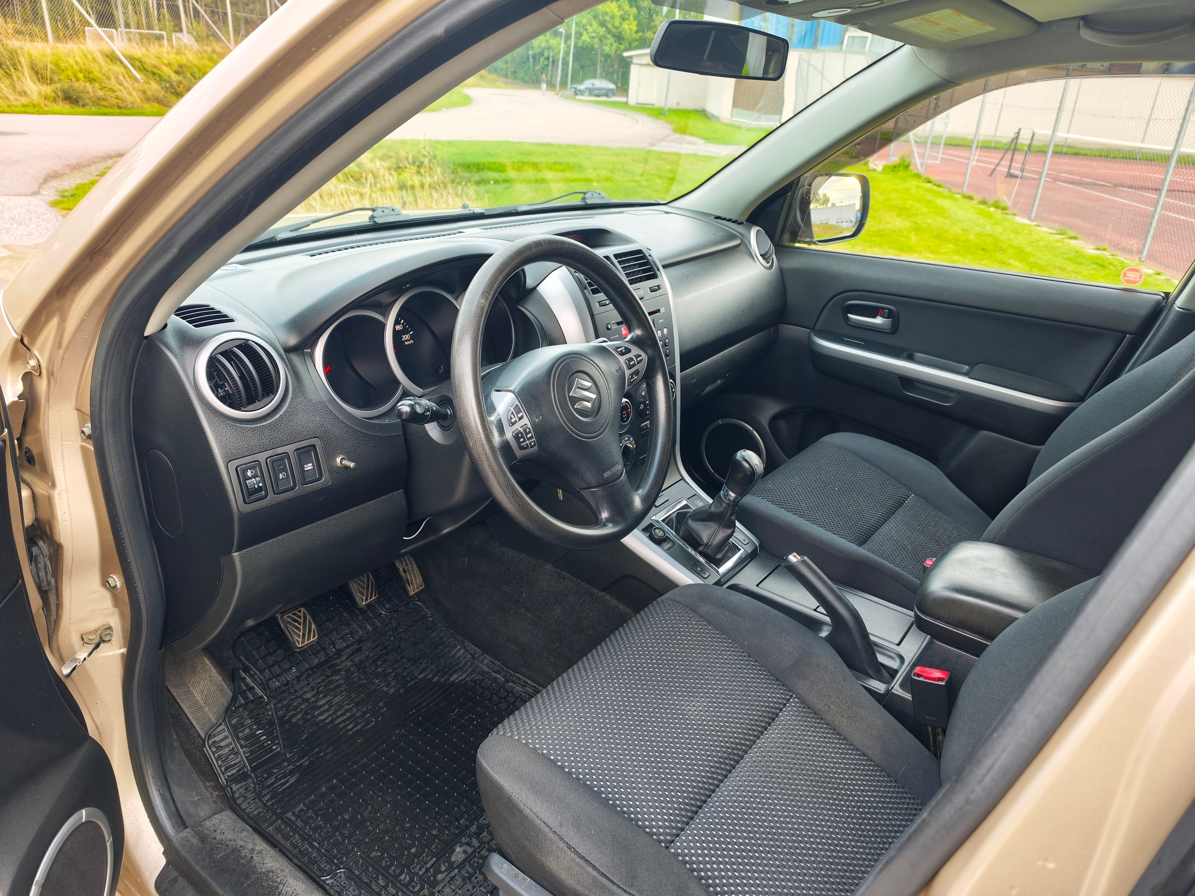 Suzuki Grand Vitara 2005, bild 5/5
