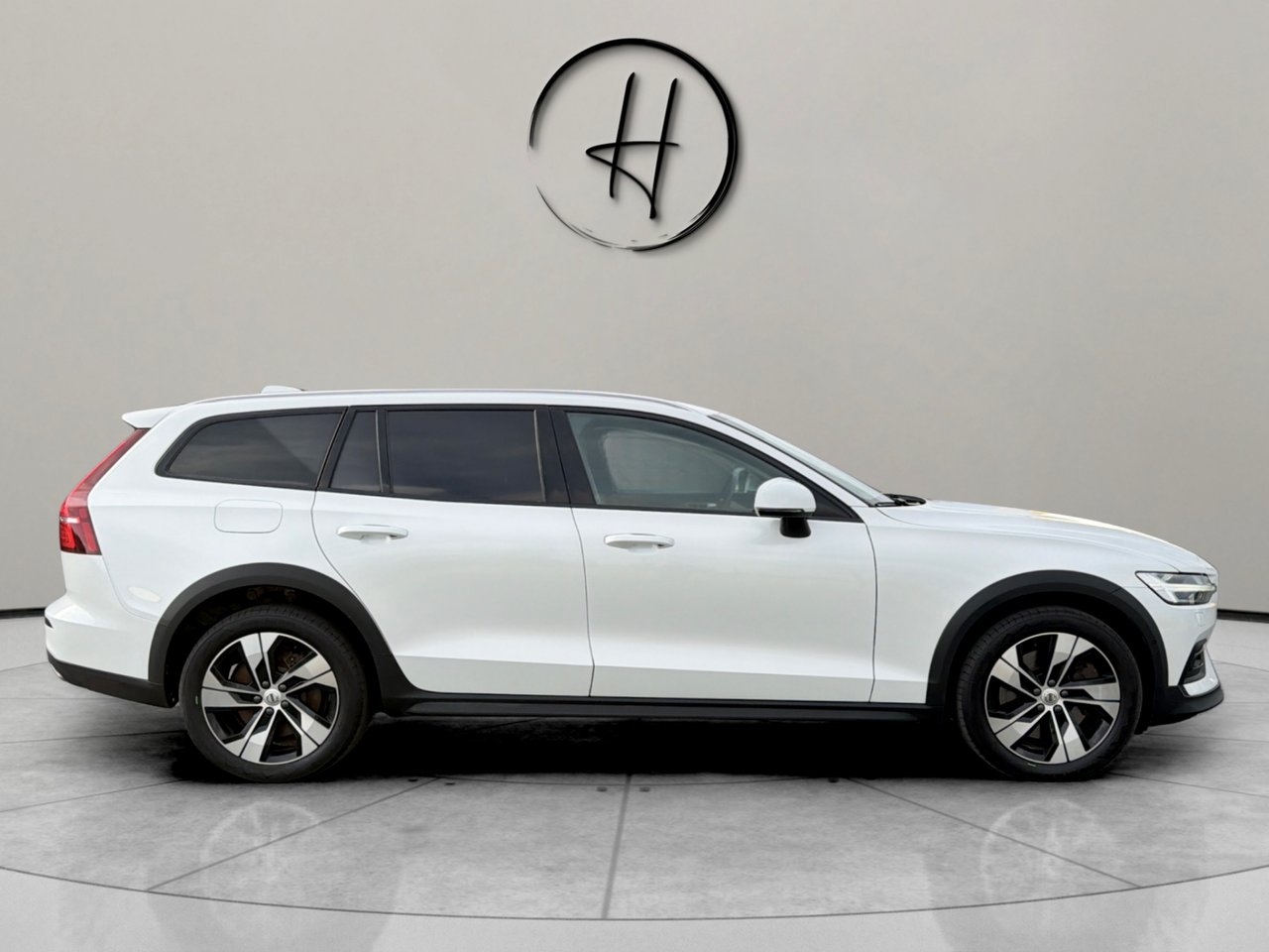 Volvo V60 Cross Country 2022, kuva 7/10