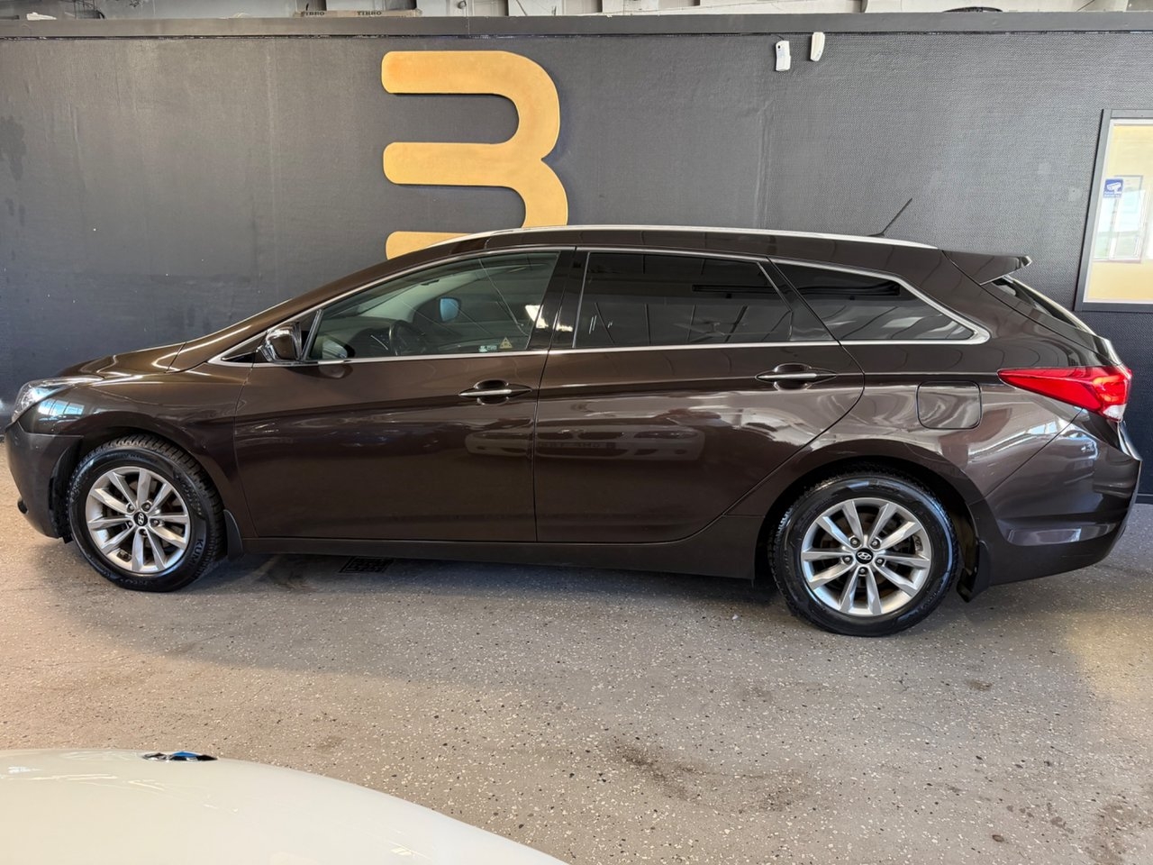 Hyundai i40 cw 1.6 GDI ActivePlus Euro 5 2016, bild 2/10