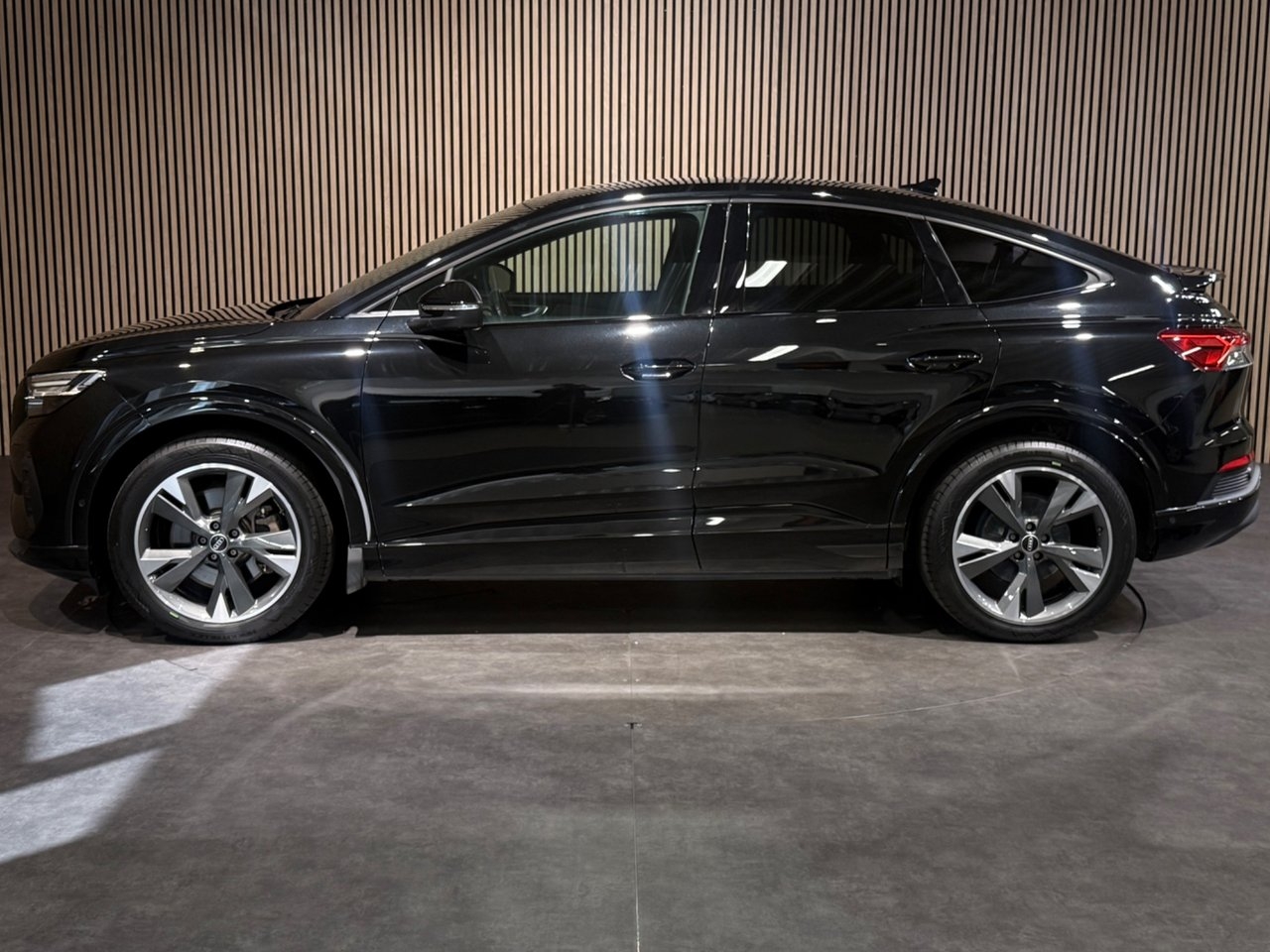 Audi Q4 e-tron 2023, bild 7/10