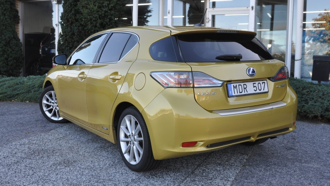 Lexus CT 200h 1.8 CVT Hybrid F Sport 2011, bild 4/10