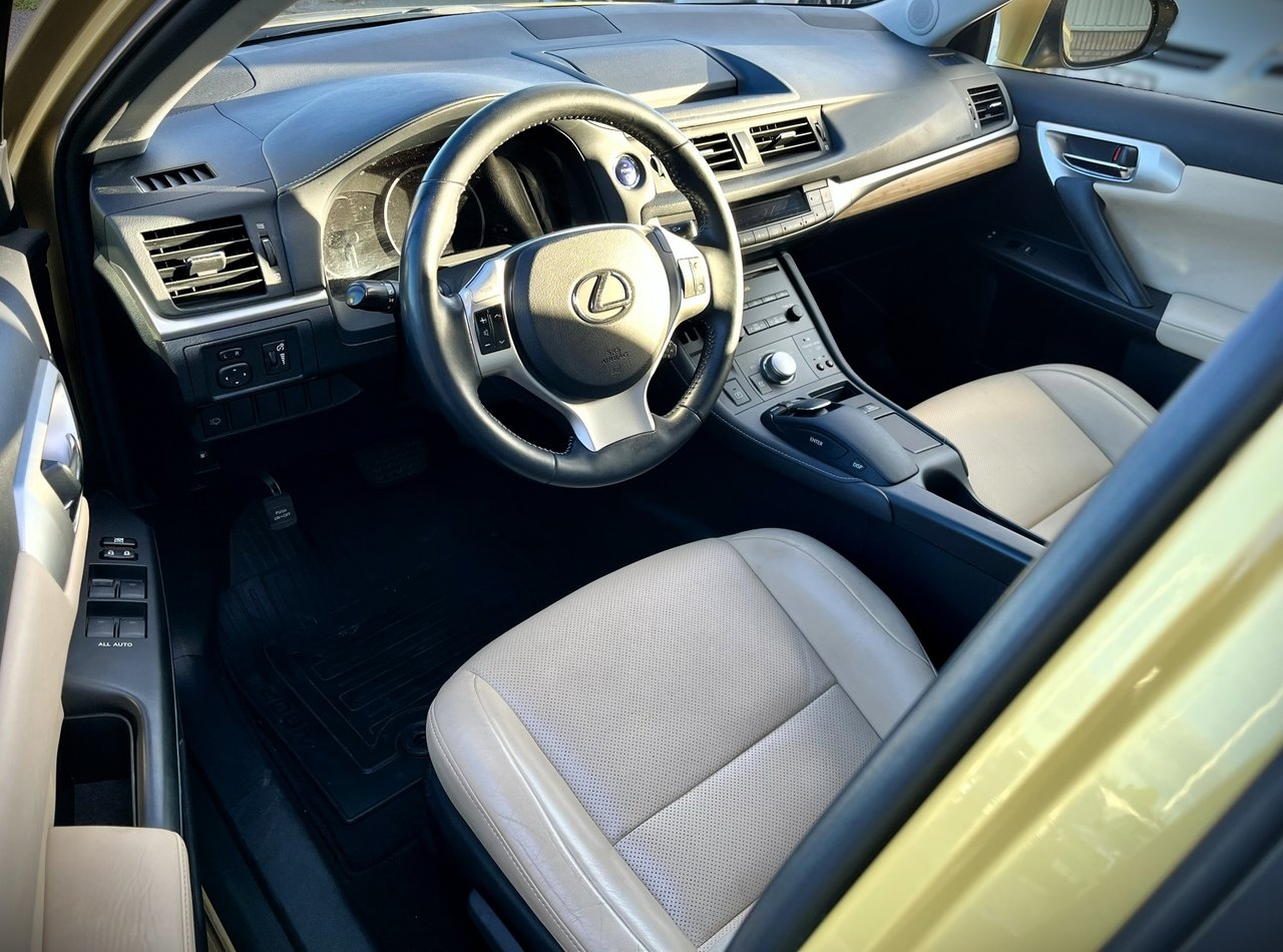Lexus CT 200h 1.8 CVT Hybrid F Sport 2011, bild 7/10