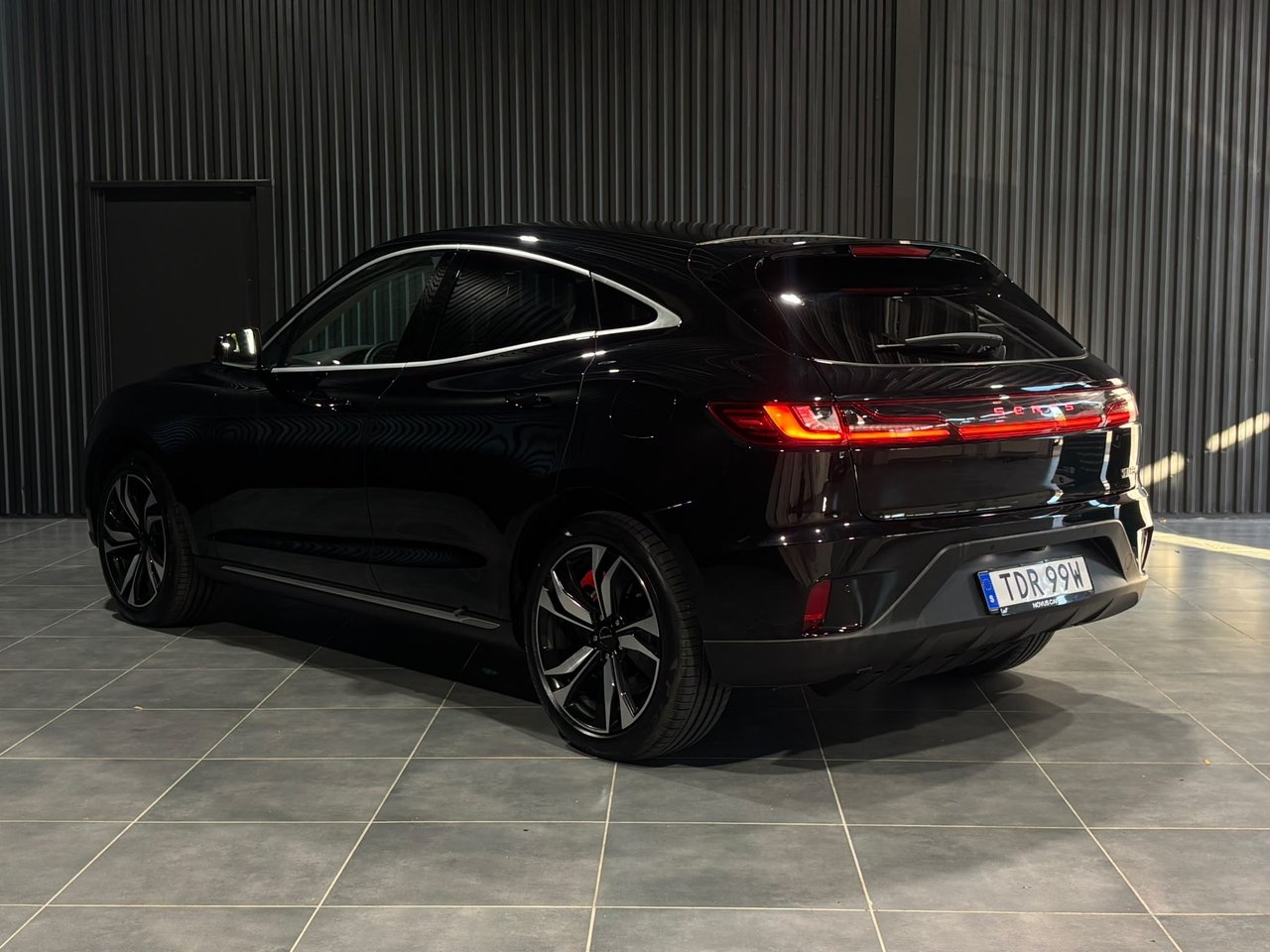Seres 5 80 kWh AWD 2023, bild 6/10