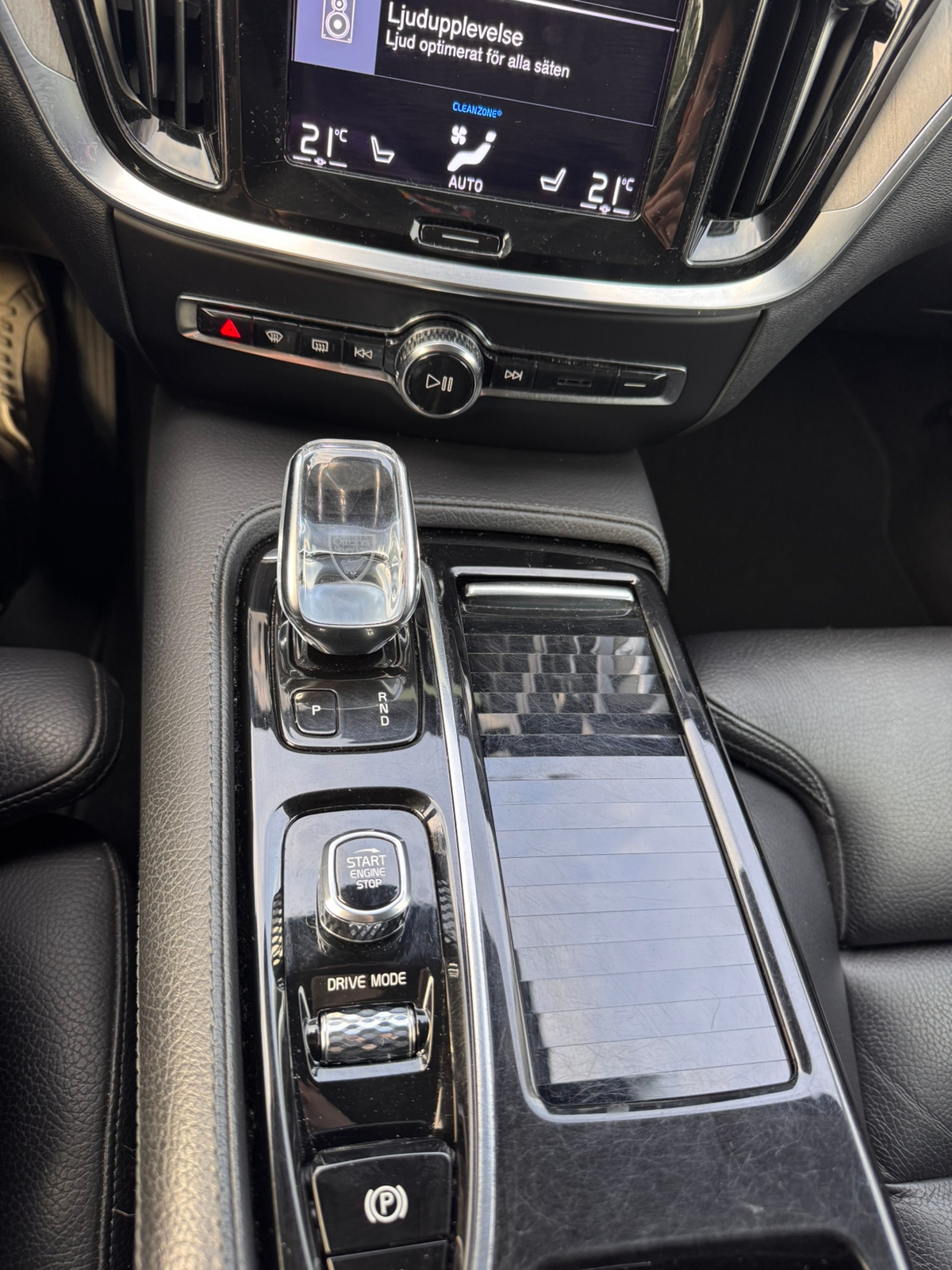 Volvo V60 Recharge T8 AWD Geartronic 2021, kuva 7/10