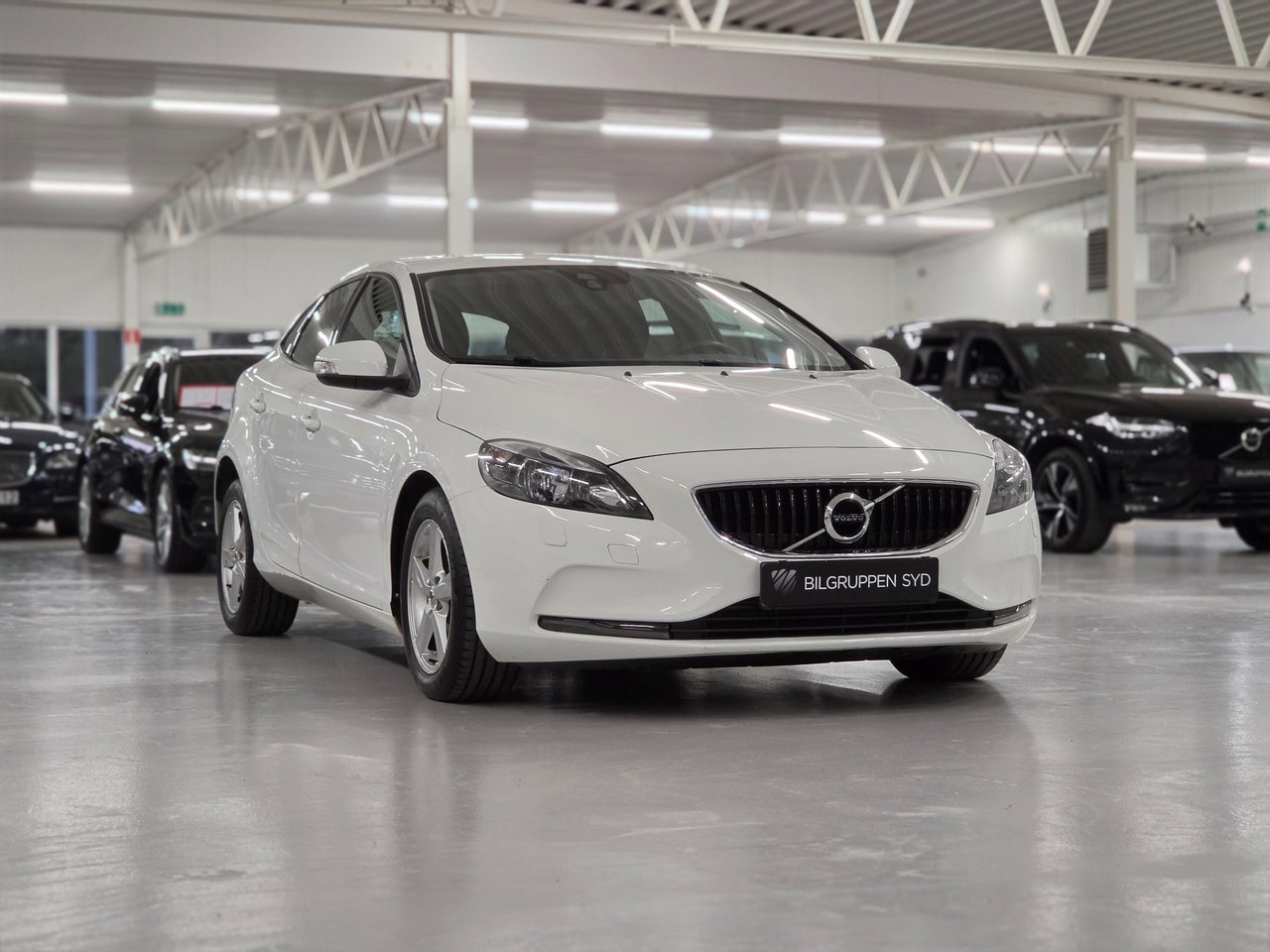 Volvo V40 T2 Business 2017, bild 4/10