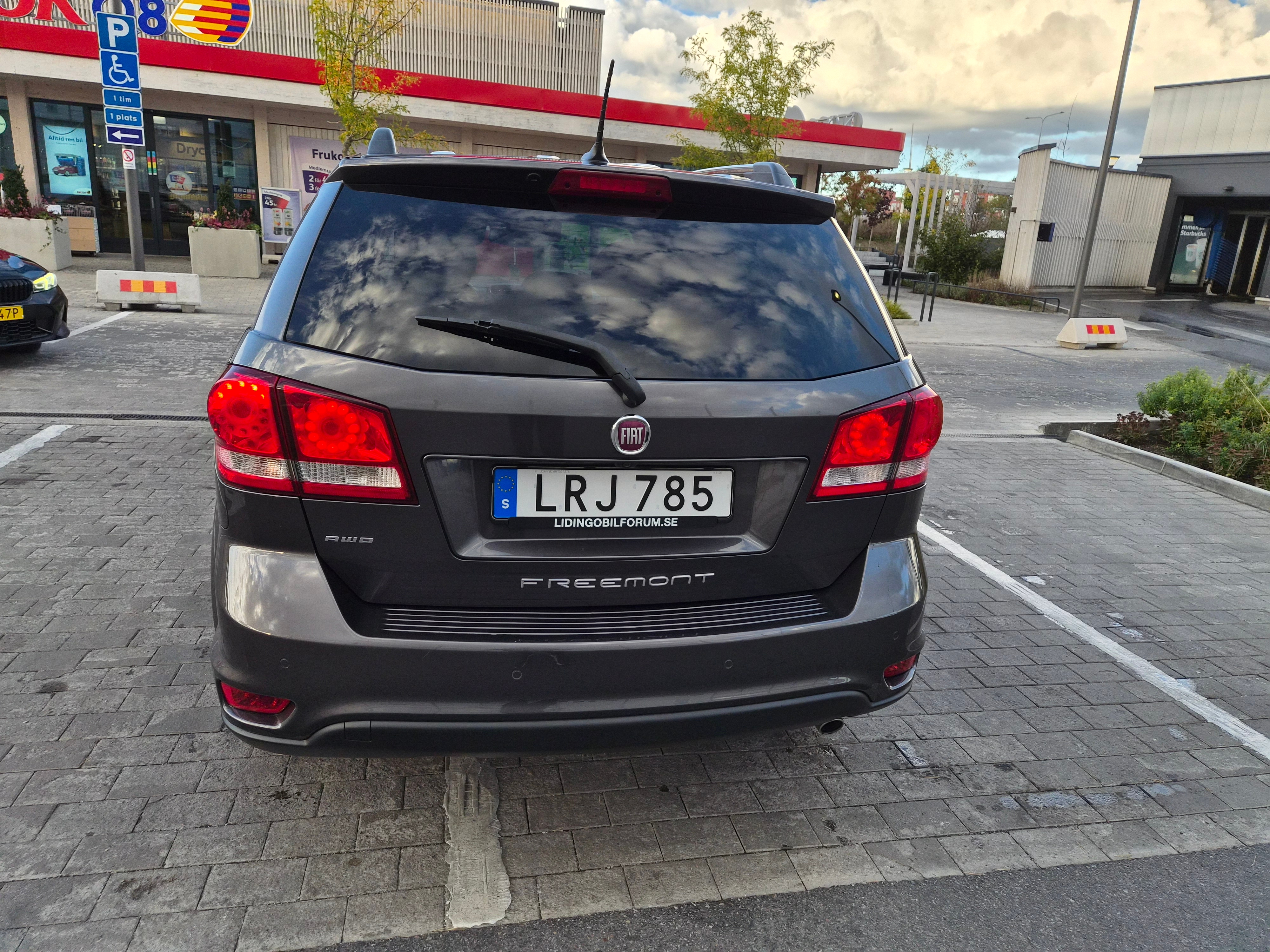 Fiat Freemont 2015, bild 2/10