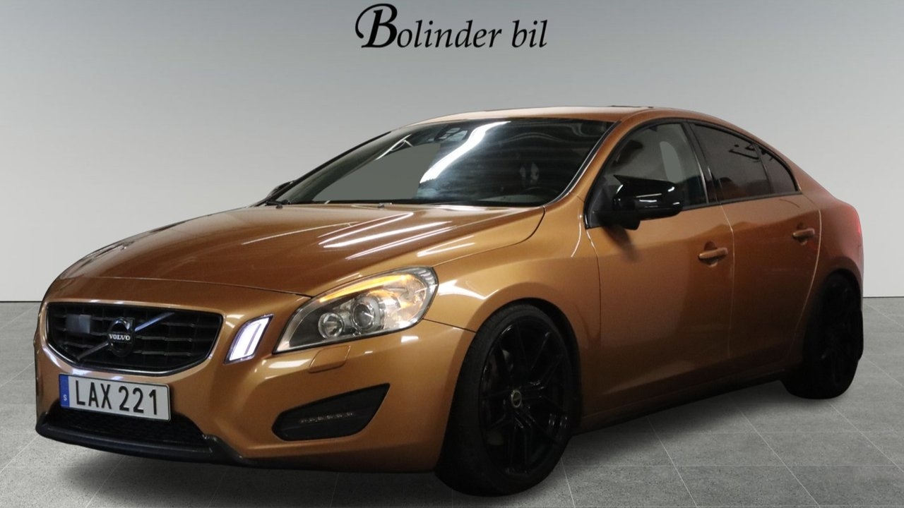 Volvo S60 2011, kuva 3/10