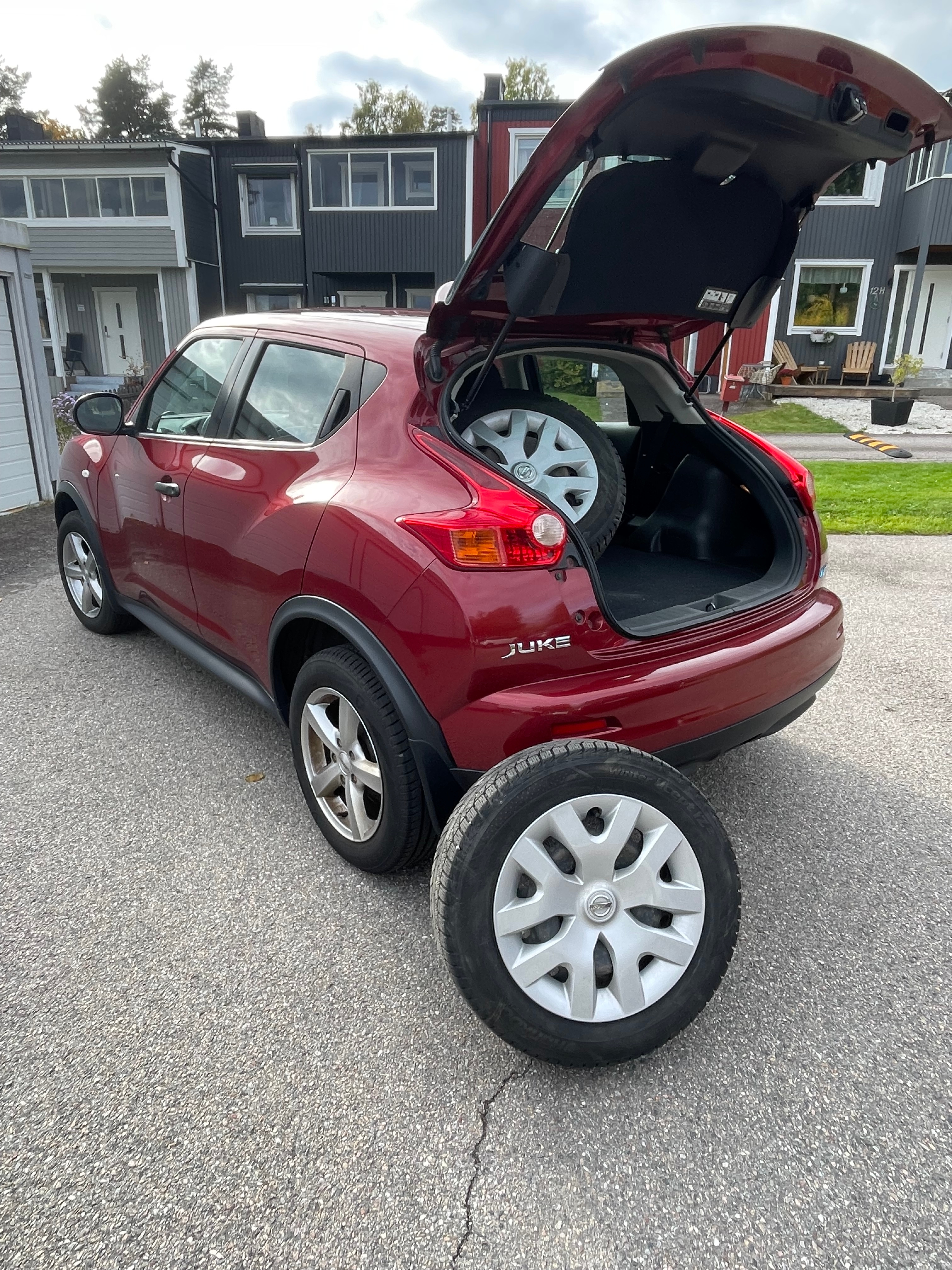 Nissan Juke 1.5 dCi Manuell 2011, bild 3/4