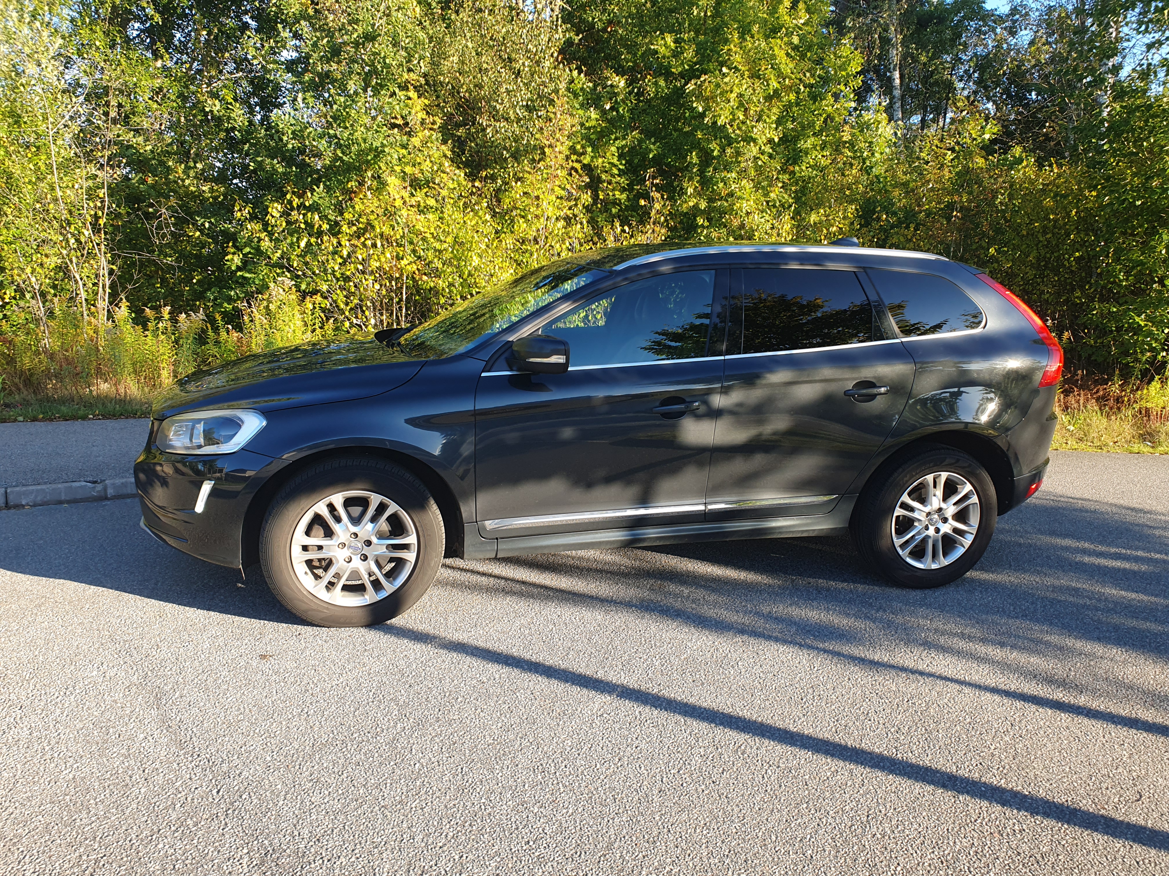 Volvo XC60 D4 Geartronic 2017, bild 3/7
