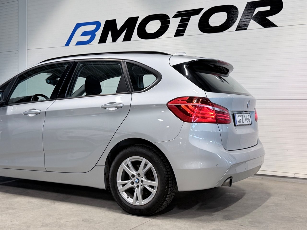 BMW 218 i Active Tourer Advantage Drag 2017, kuva 7/10