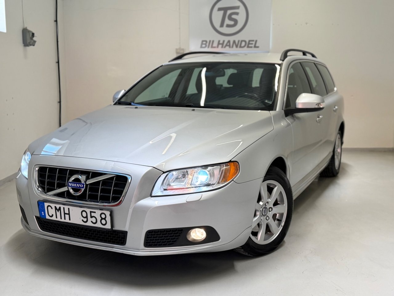 Volvo V70 1.6D 109HK, Momentum, Dragkrok 2011, bild 4/10