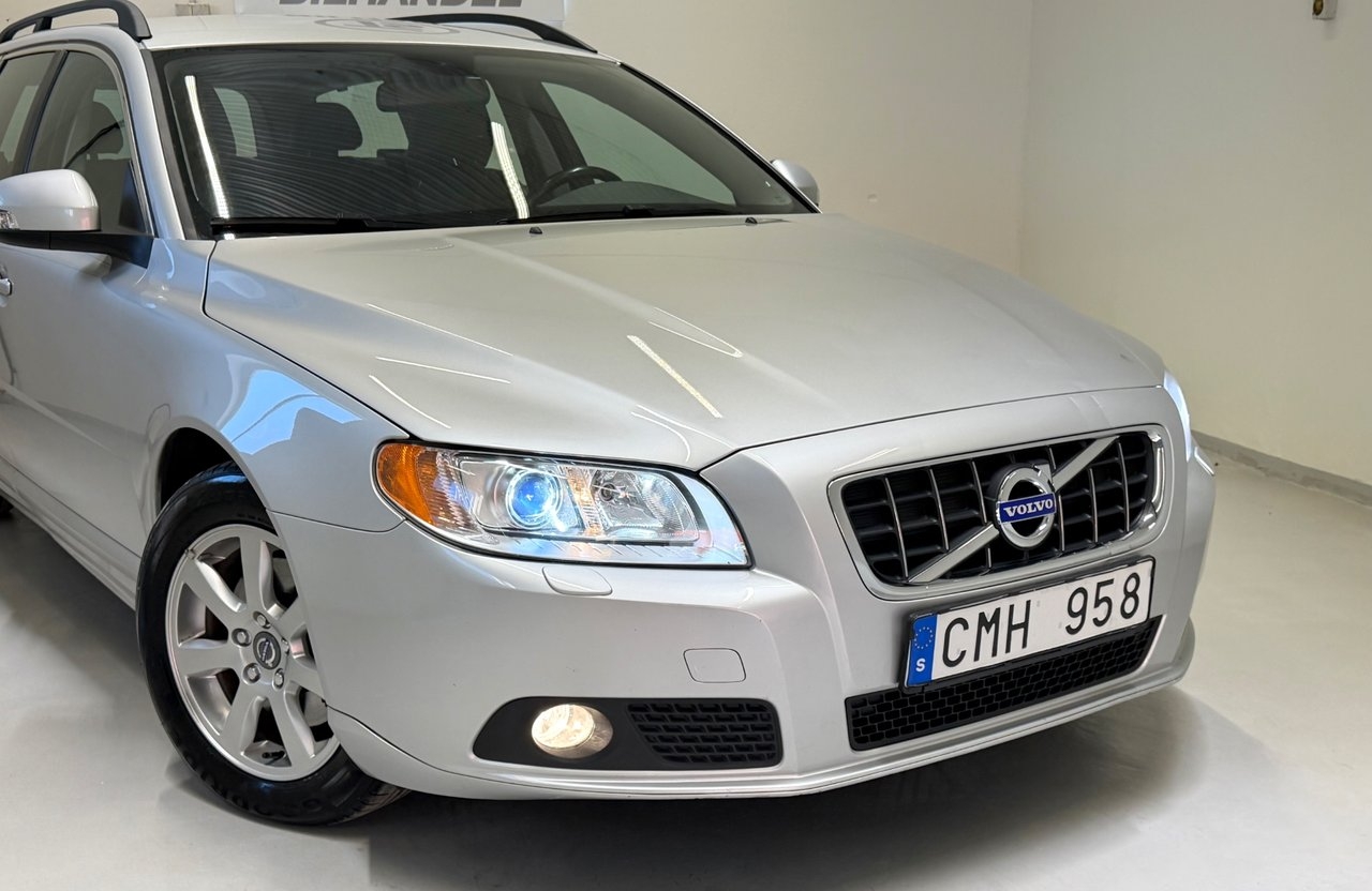 Volvo V70 1.6D 109HK, Momentum, Dragkrok 2011, bild 2/10