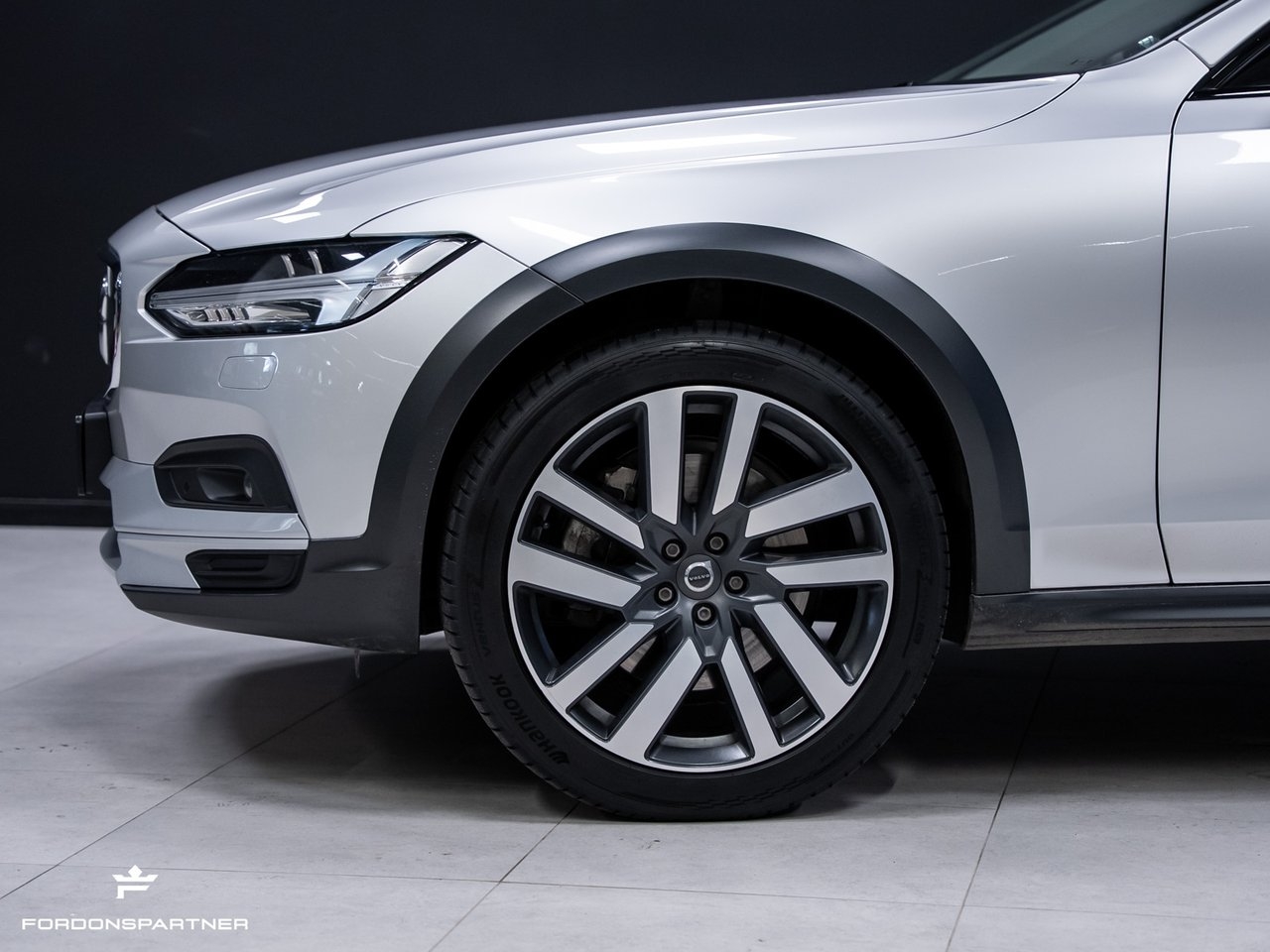 Volvo V90 Cross Country 2022, photo 7/10