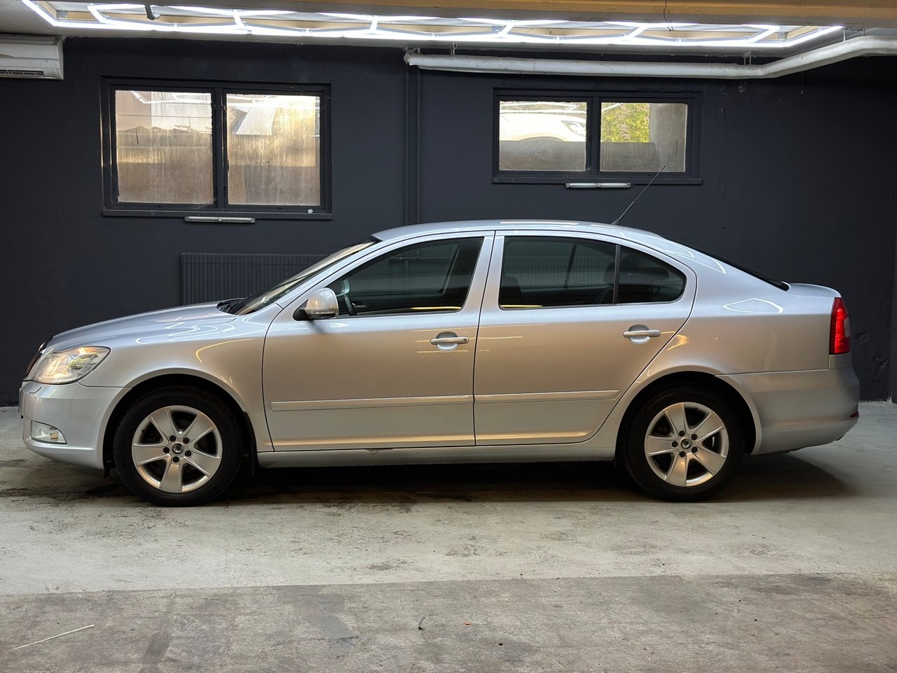 Skoda Octavia 1.4 TSI Elegance Dragkrok 2010, bild 2/10