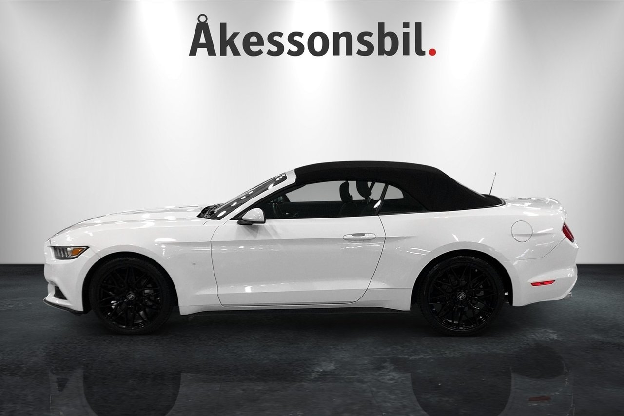 Ford Mustang Cab Aut Mkt fin 2015, photo 6/10