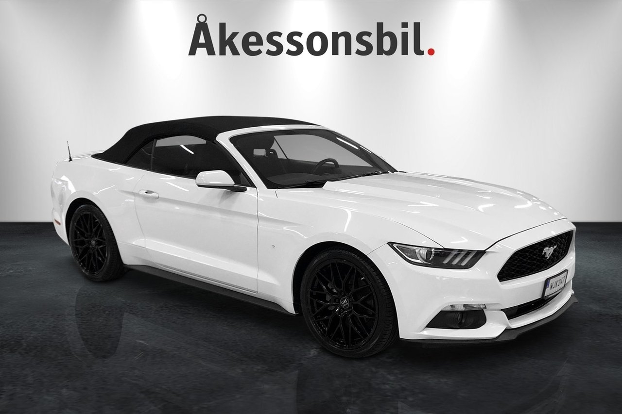 Ford Mustang Cab Aut Mkt fin 2015, photo 3/10