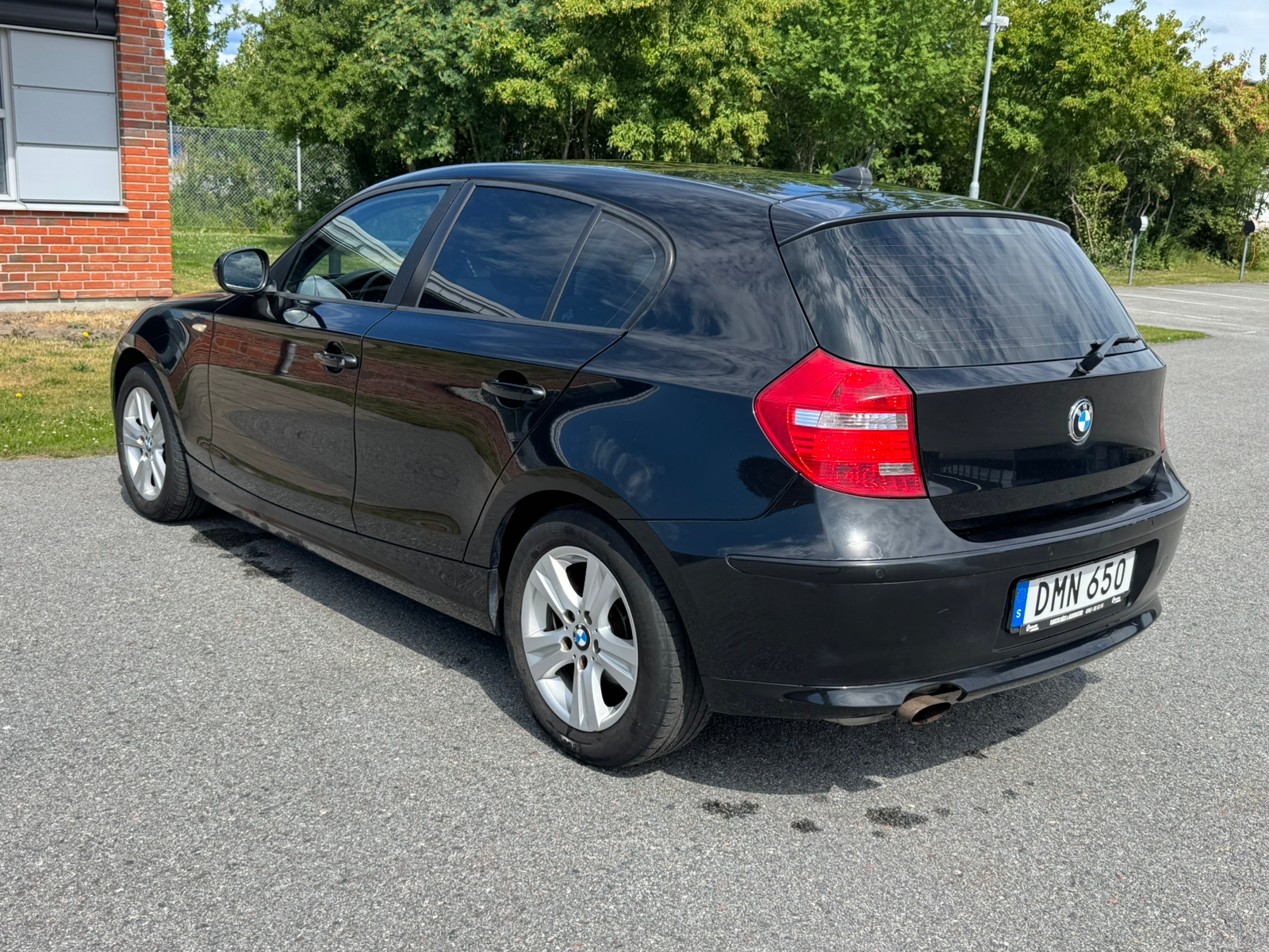 BMW 116 i 5-dörrars Manuell 2010, bild 2/4