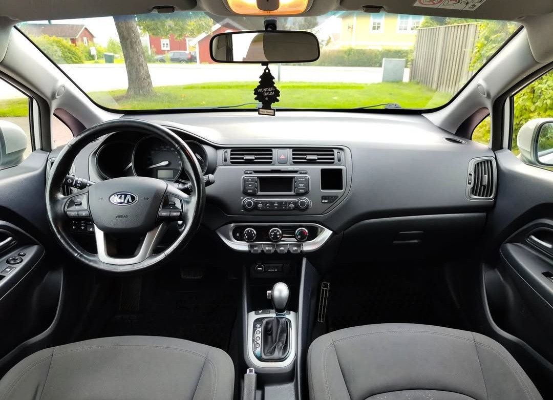 Kia Rio 5-dörrar 1.4 CVVT Automatisk 2014, bild 5/7