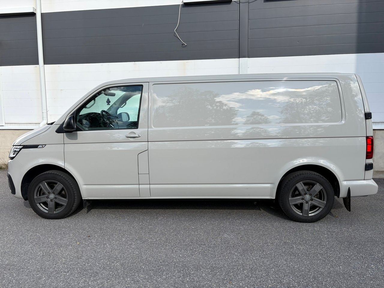 Volkswagen Transporter 2020, bild 2/10