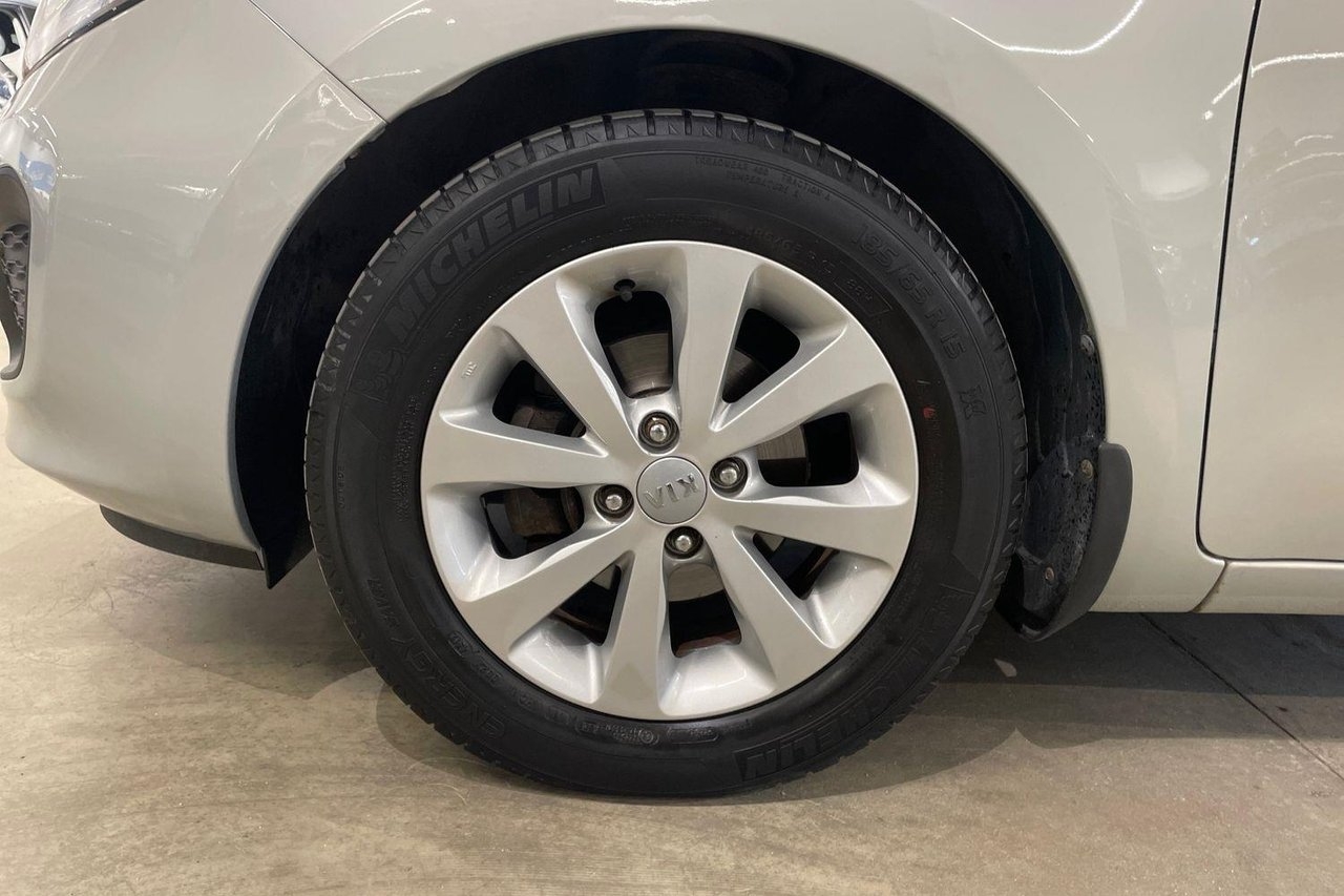 Kia Rio 5-dörrar 1.2 CVVT GLS / Nyservad 2012, kuva 5/10