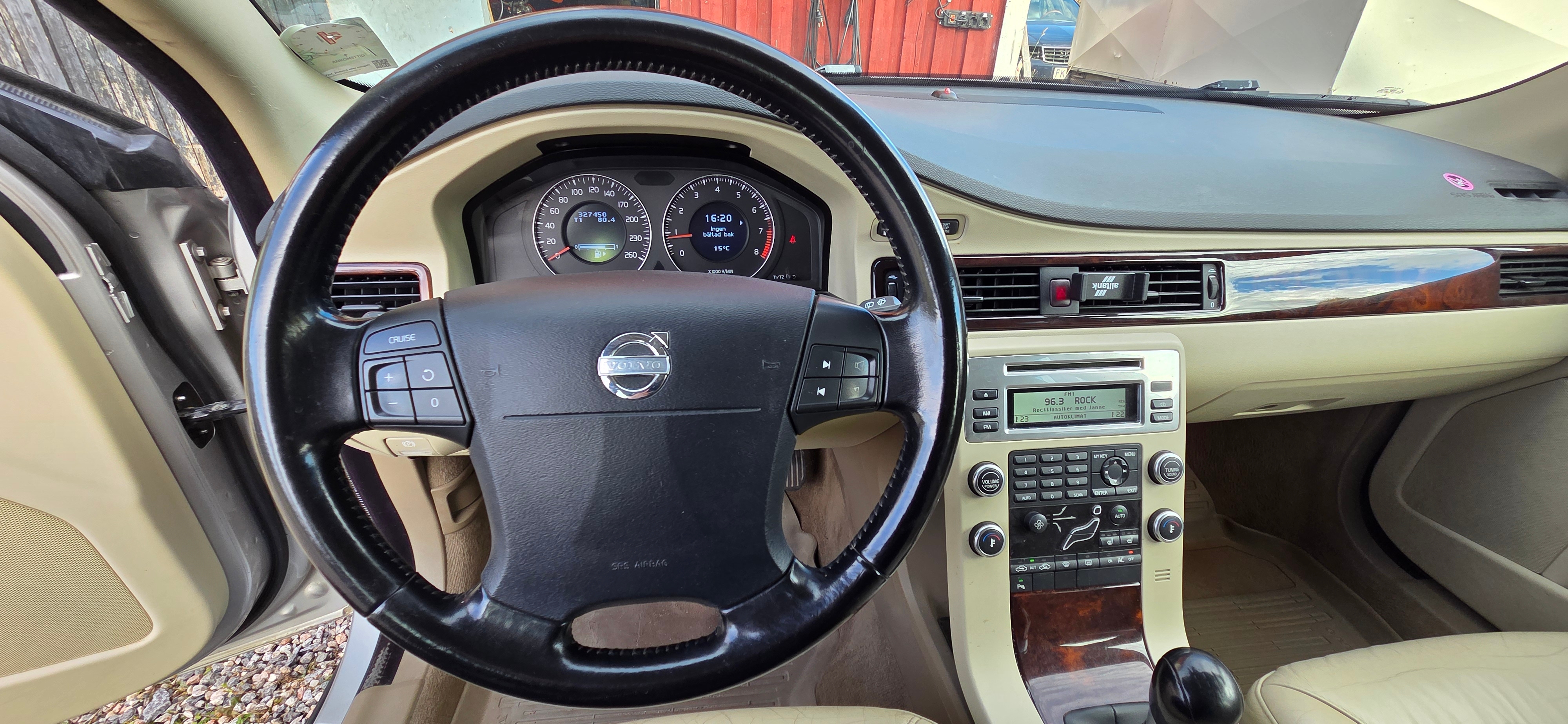 Volvo V70 2.5FT momentum Manuell 2009, bild 5/11