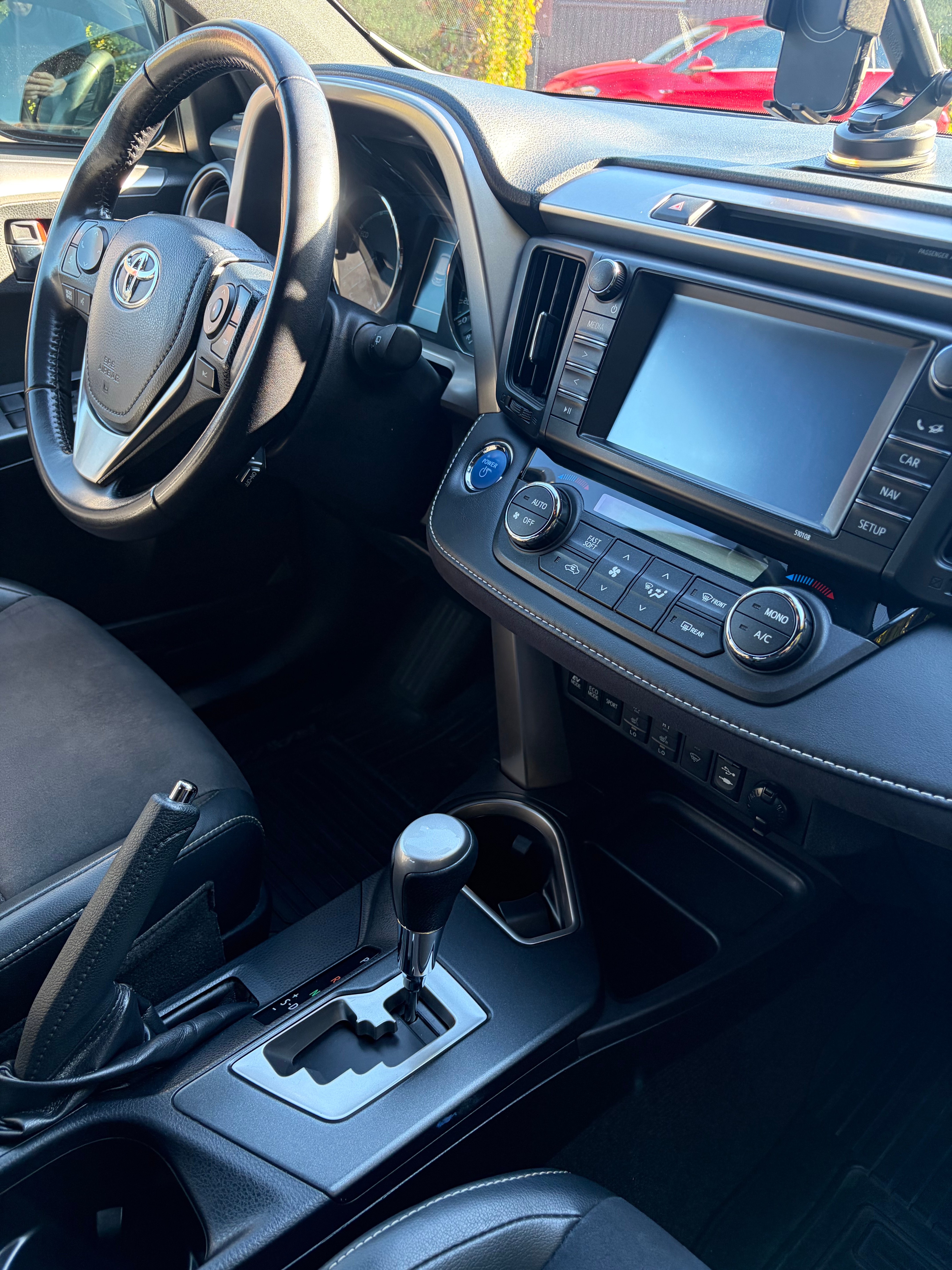 Toyota RAV4 2016, bild 7/10