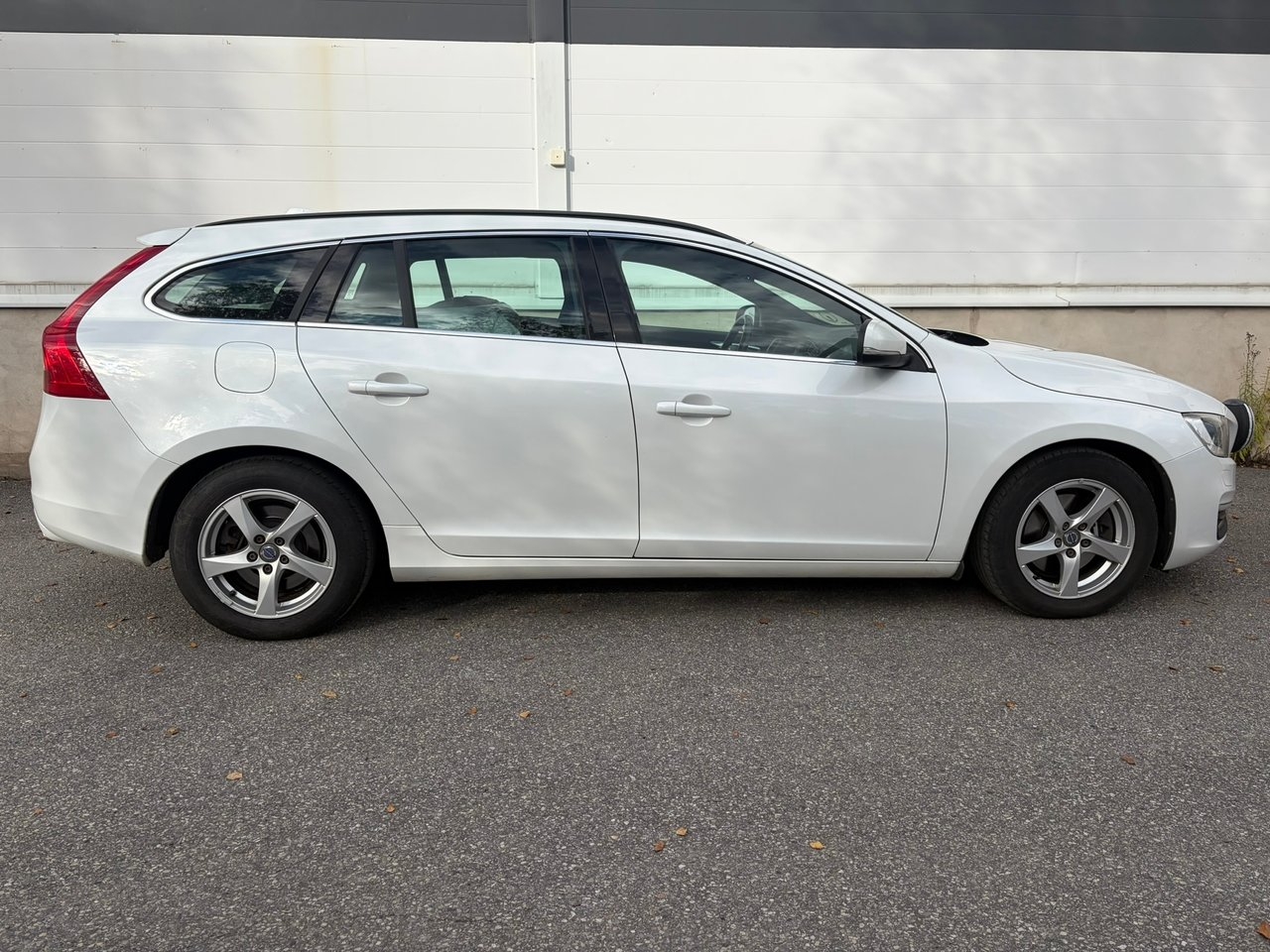 Volvo V60 2015, bild 2/10