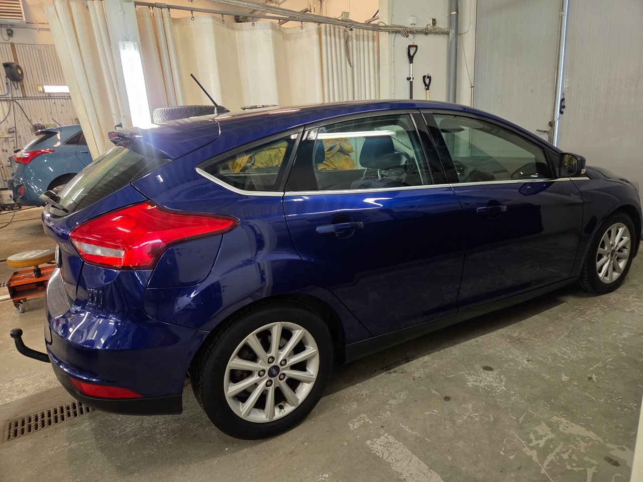 Ford Focus 1.0 EcoBoost Titanium Euro 6 2017, bild 6/20