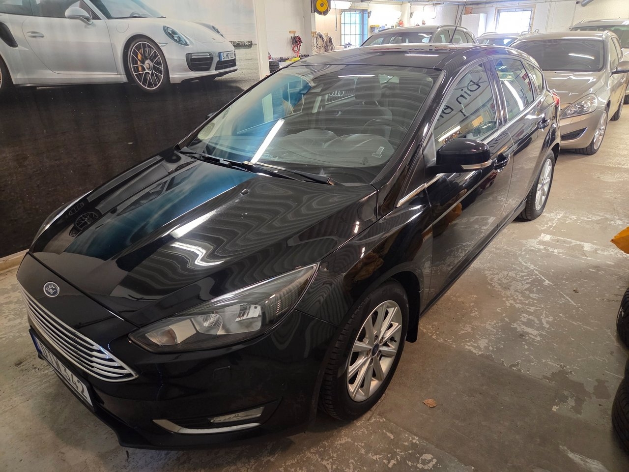 Ford Focus 1.0 EcoBoost Titanium Euro 6 2015, bild 5/24