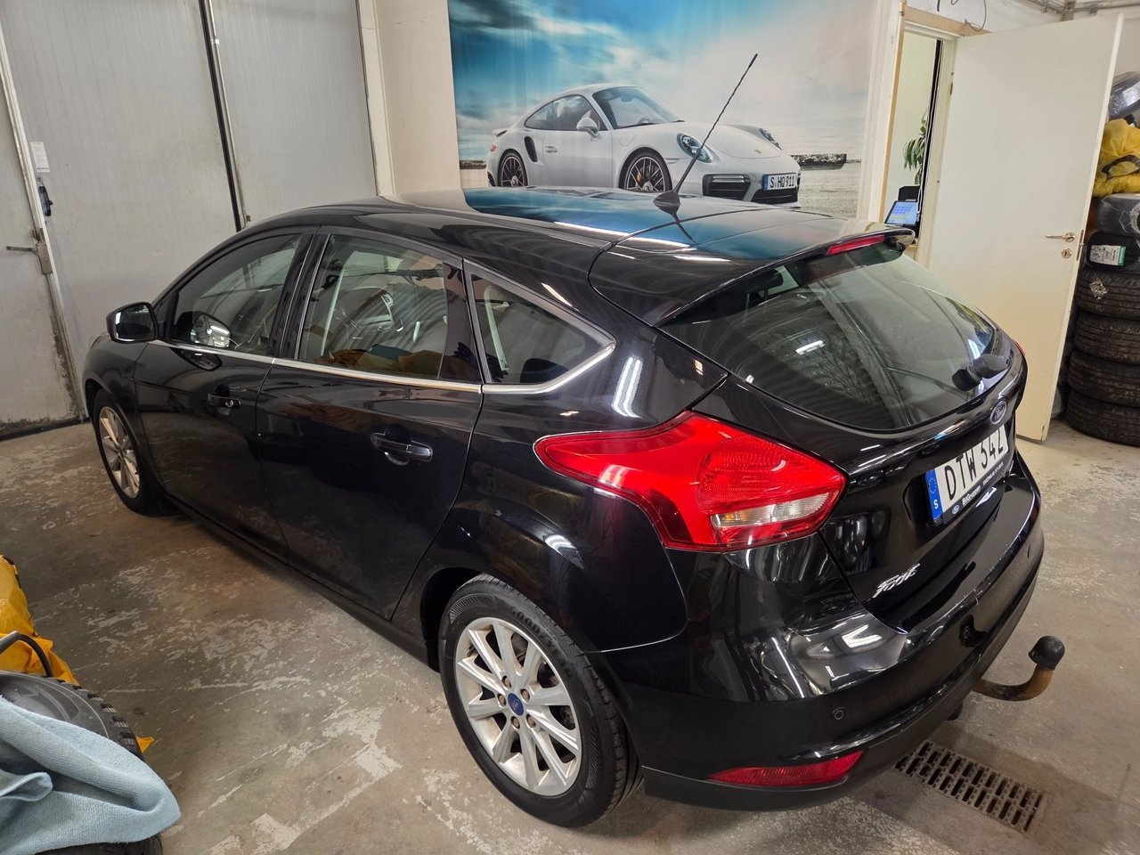 Ford Focus 1.0 EcoBoost Titanium Euro 6 2015, bild 7/24