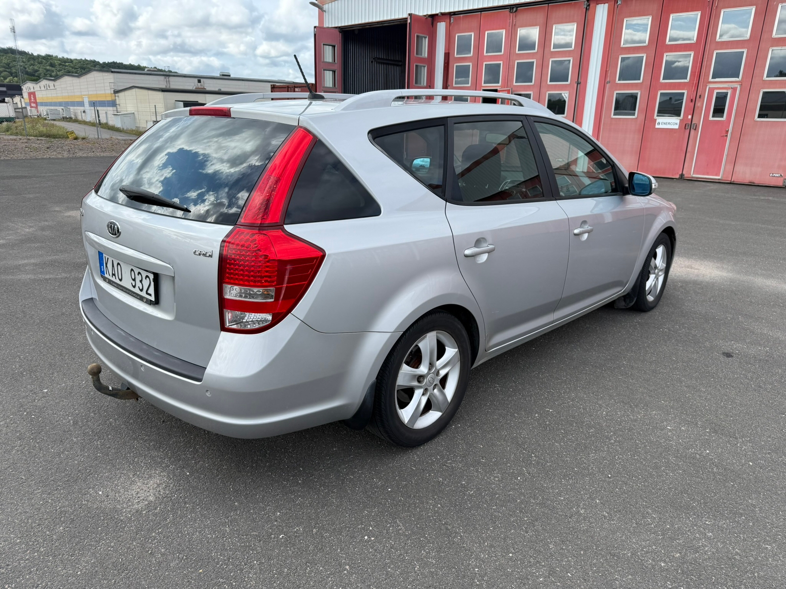 Kia Ceed _sw 1.6 CRDi Manuell 2010, bild 2/7