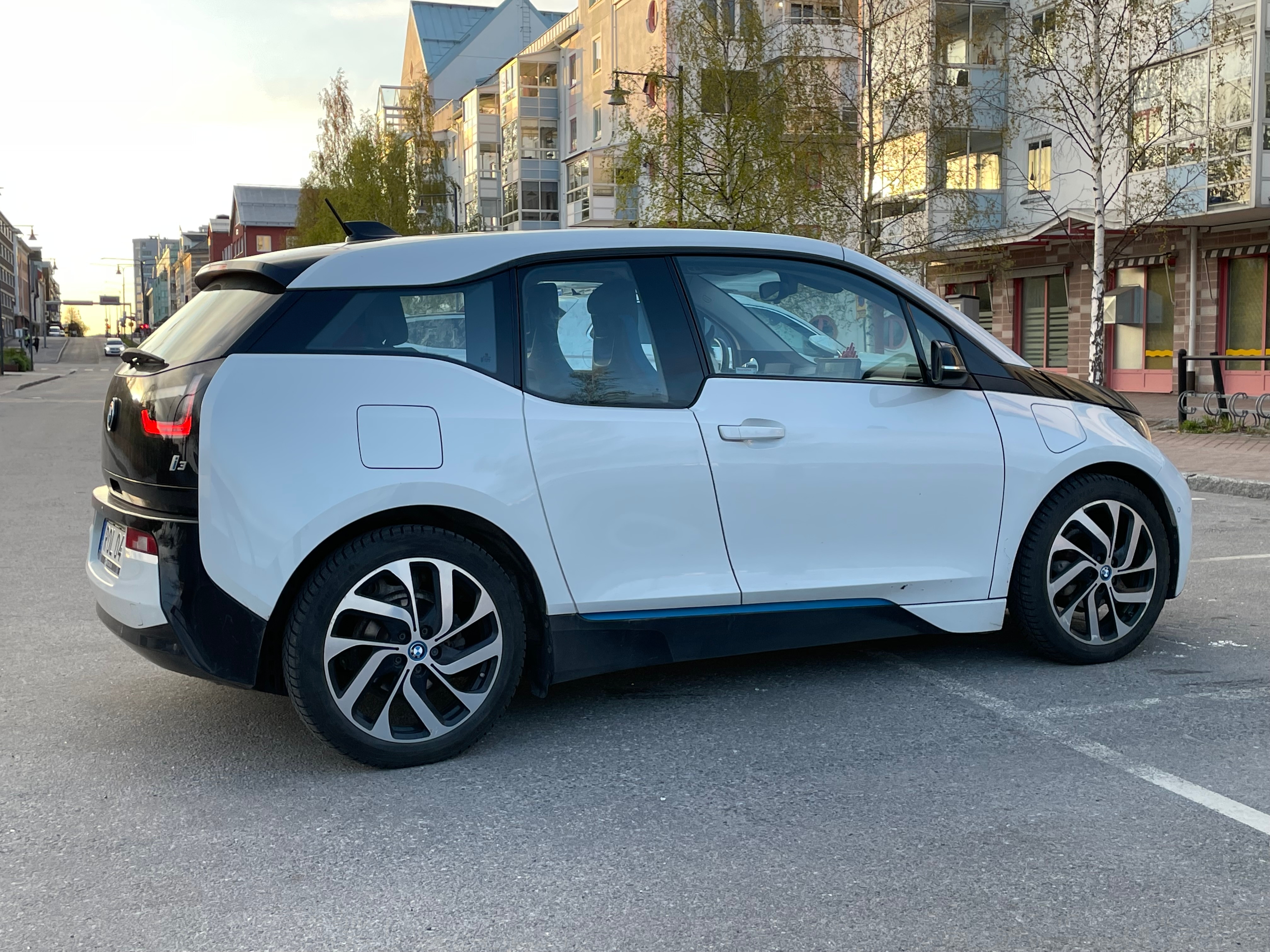 BMW i3 94 Ah REX Automatisk 2017, bild 2/10