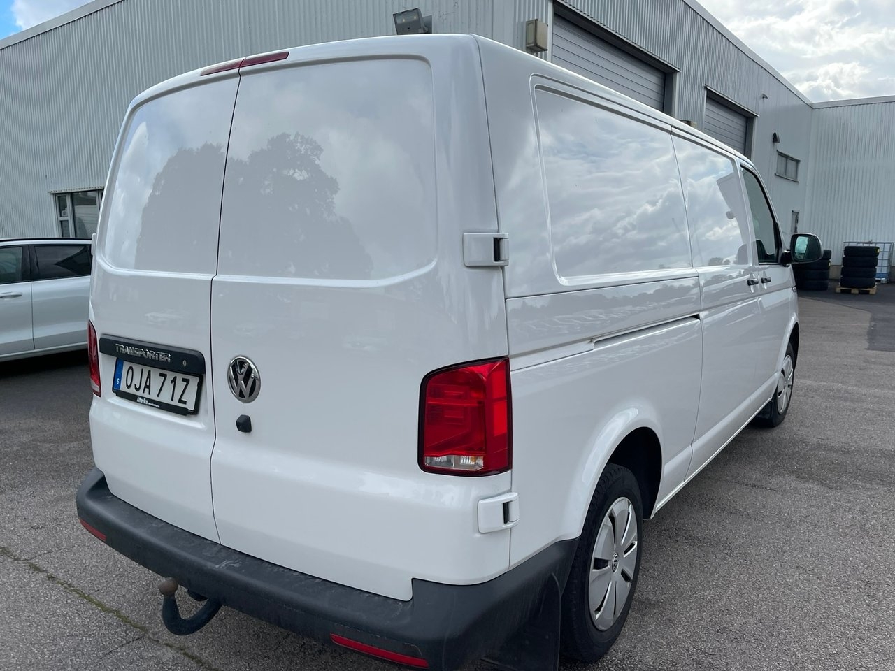 Volkswagen Transporter 2024, photo 3/5