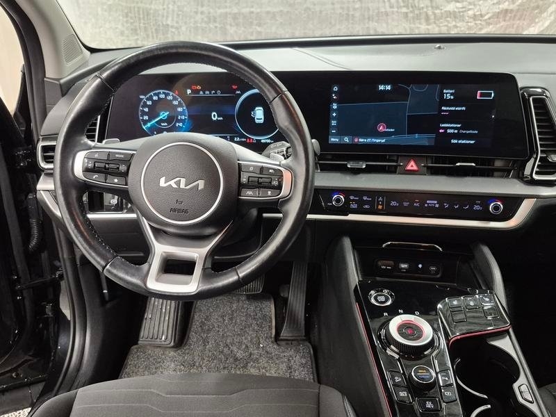 Kia Sportage AWD Plug in 2023, photo 6/10