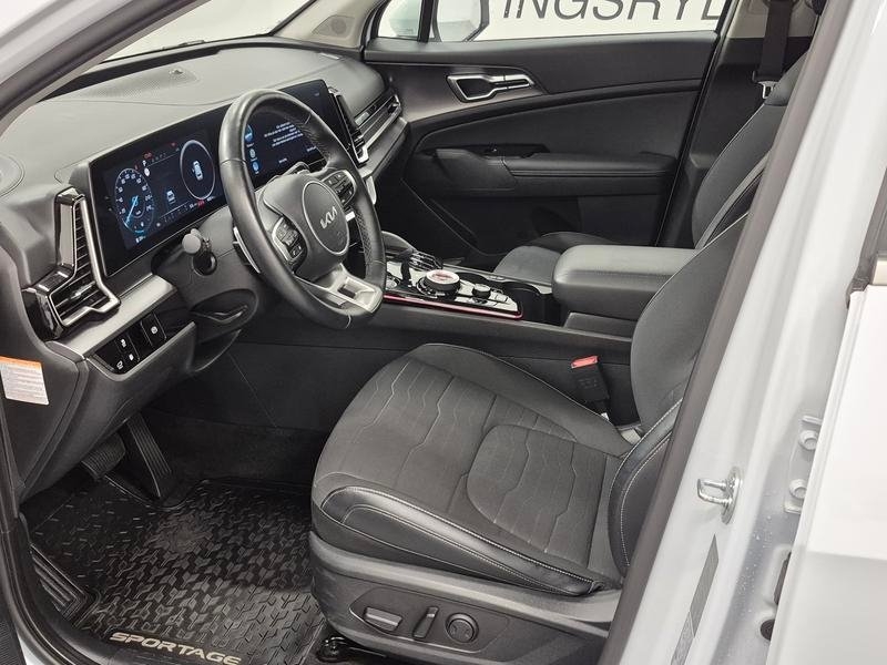 Kia Sportage AWD Plug in 2025, bild 2/8