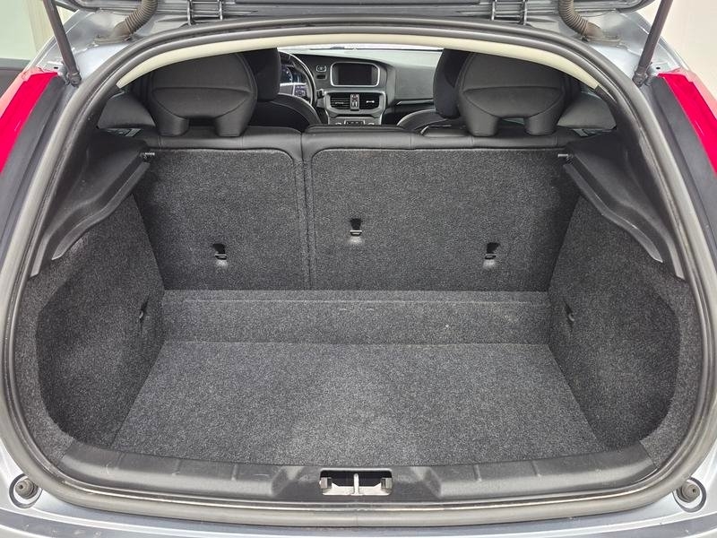 Volvo V40 D2 2015, photo 8/8