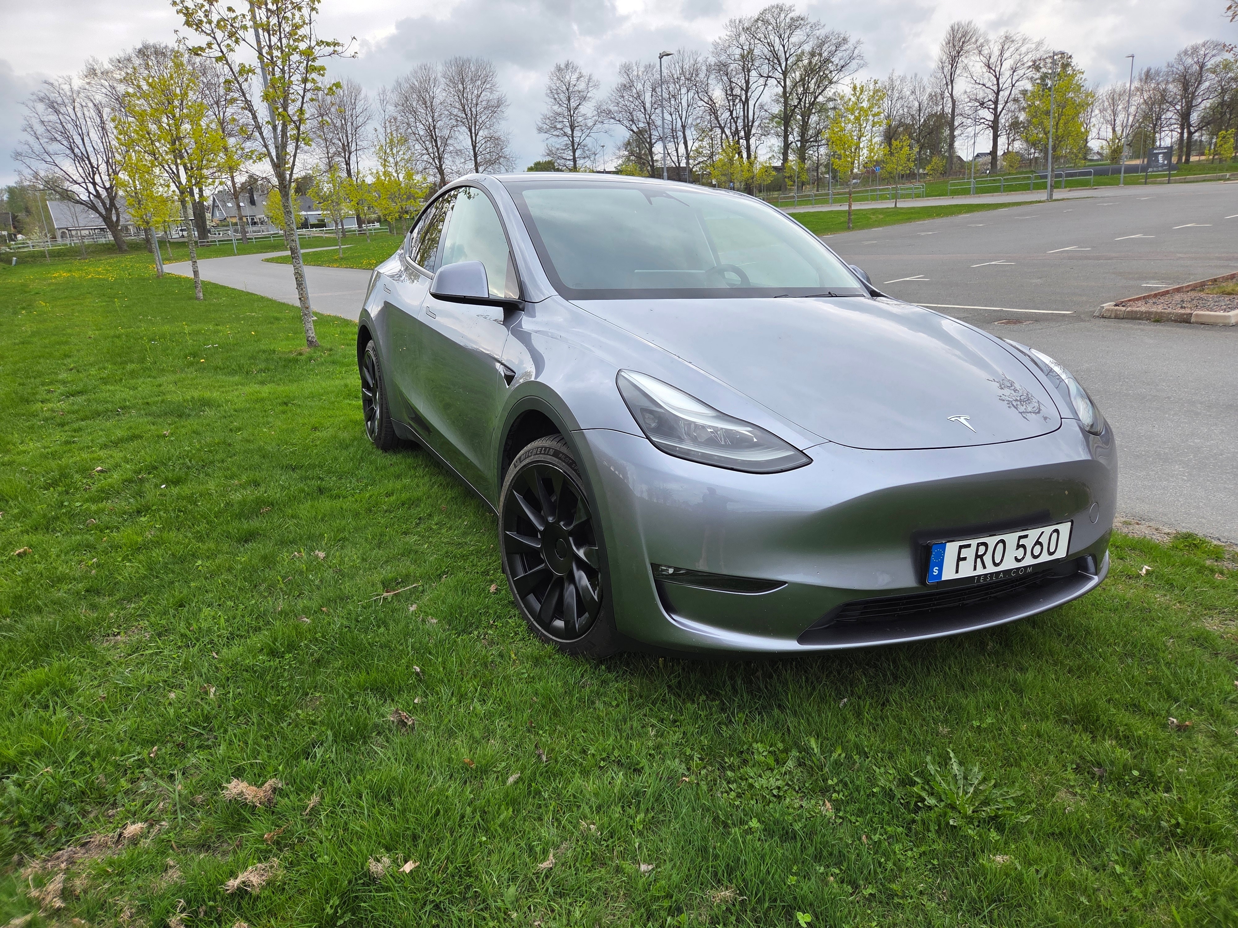 Tesla Model Y Long Range AWD 2023, photo 5/5