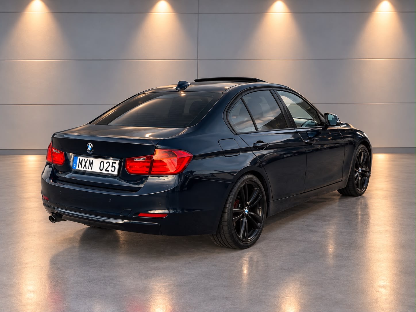 BMW 320d 2013, bild 2/10