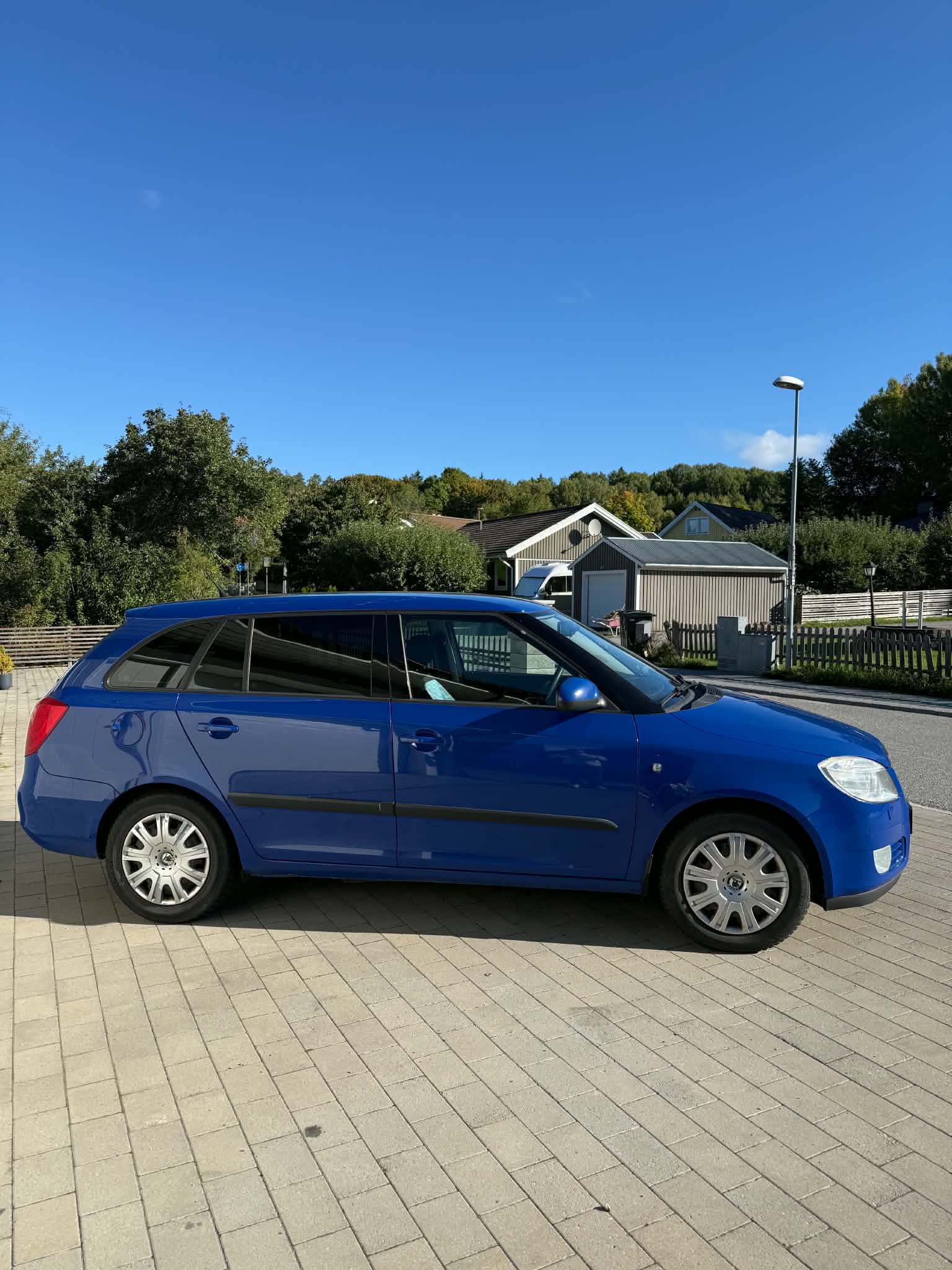 Skoda Fabia 2010, bild 3/7